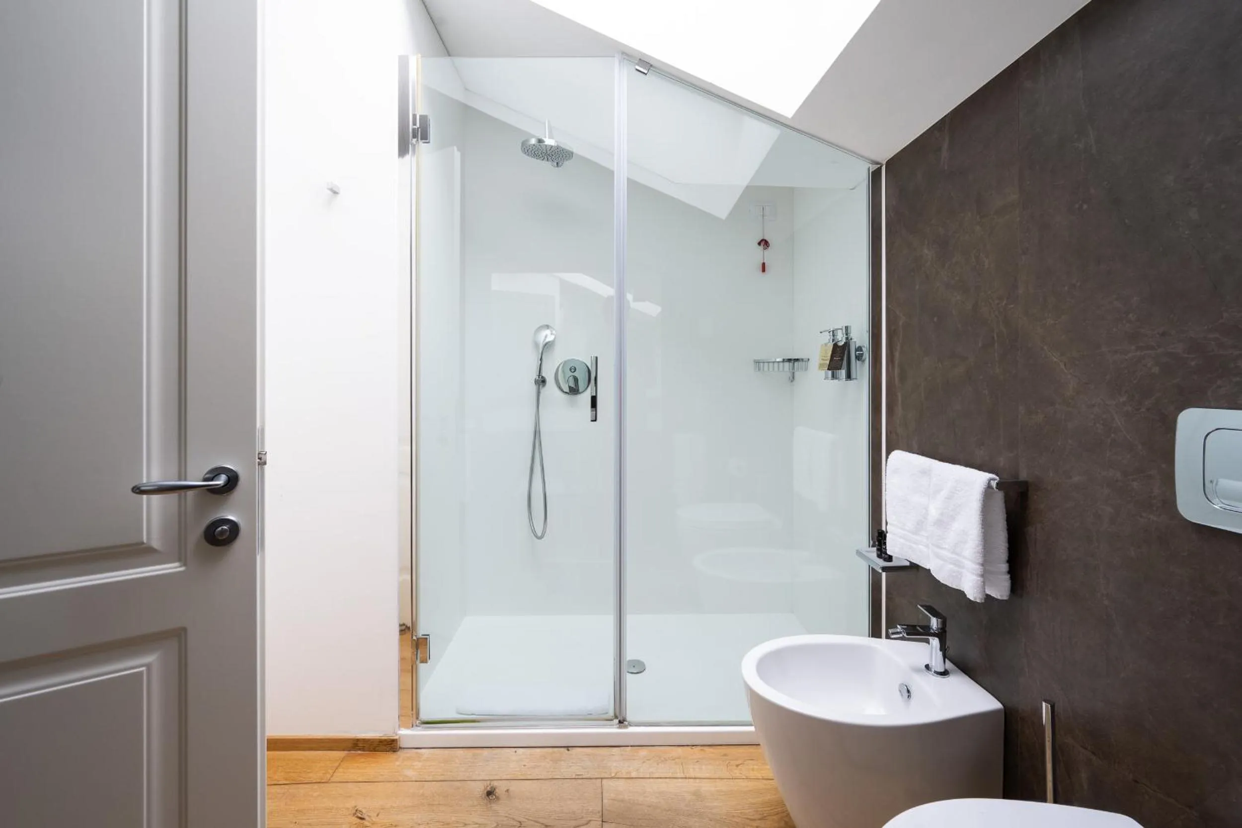 Bathroom in Montana Lodge & Spa, by R Collection Hotels