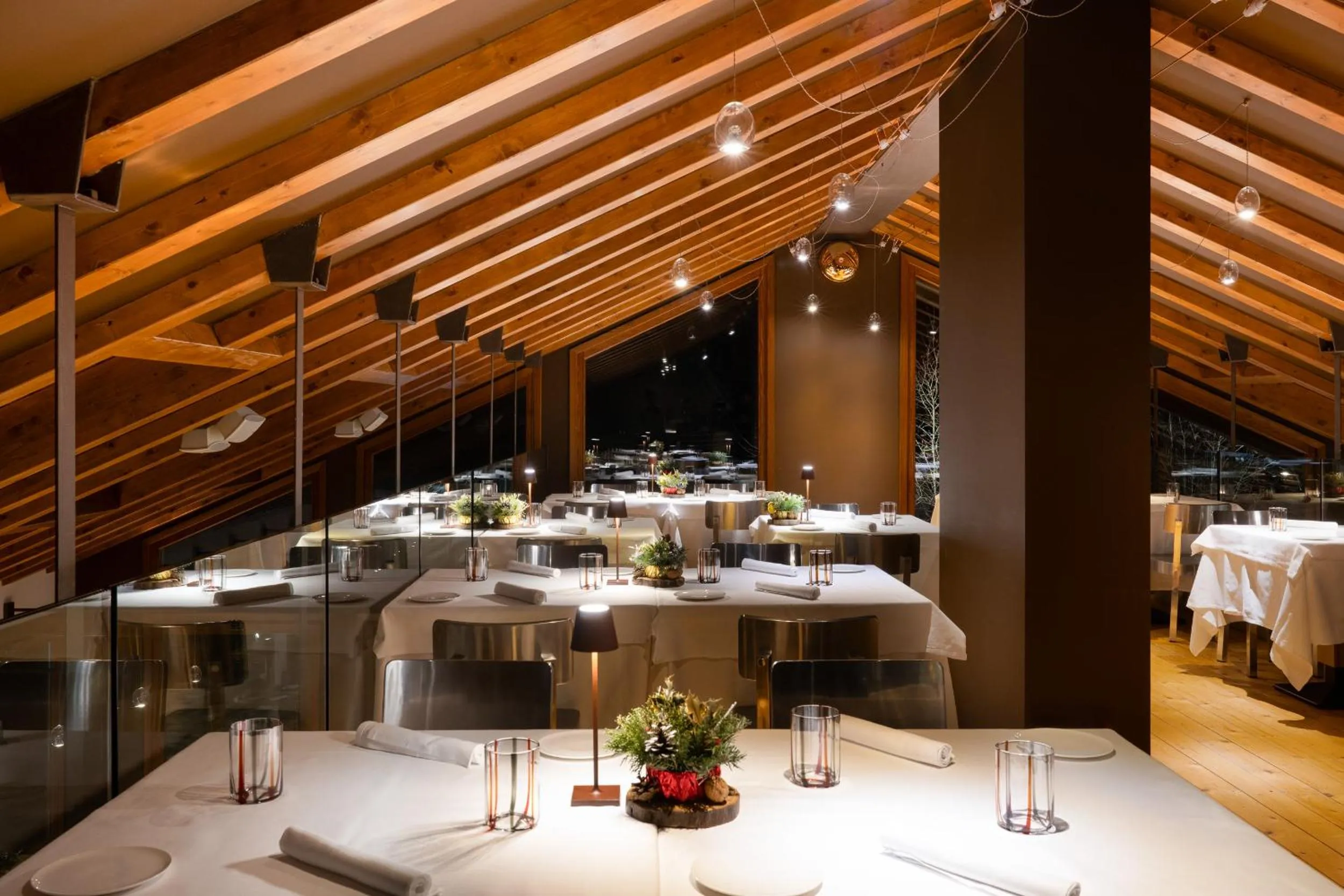 Restaurant/places to eat in Montana Lodge & Spa, by R Collection Hotels