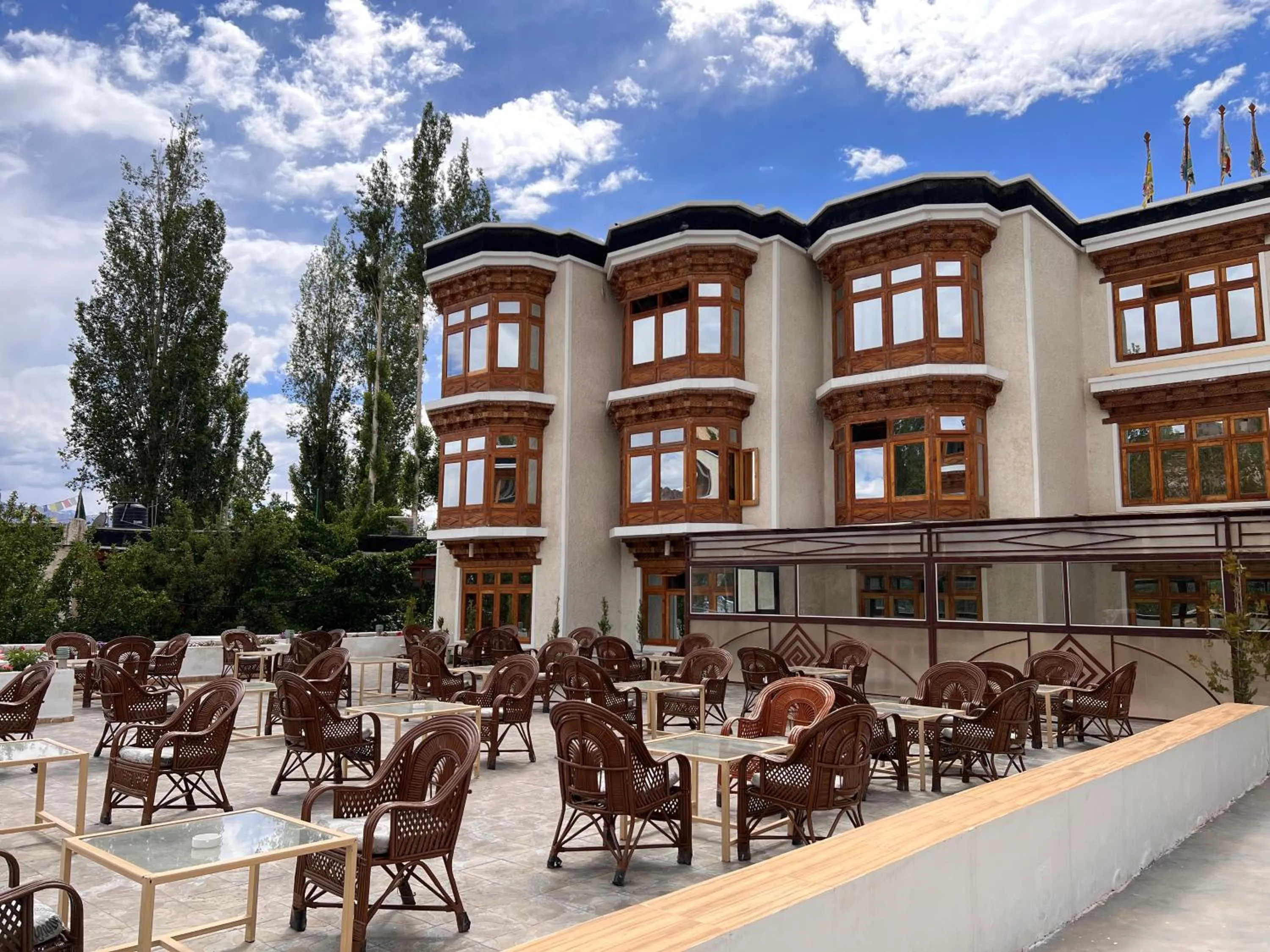 Hotel New Glacier View