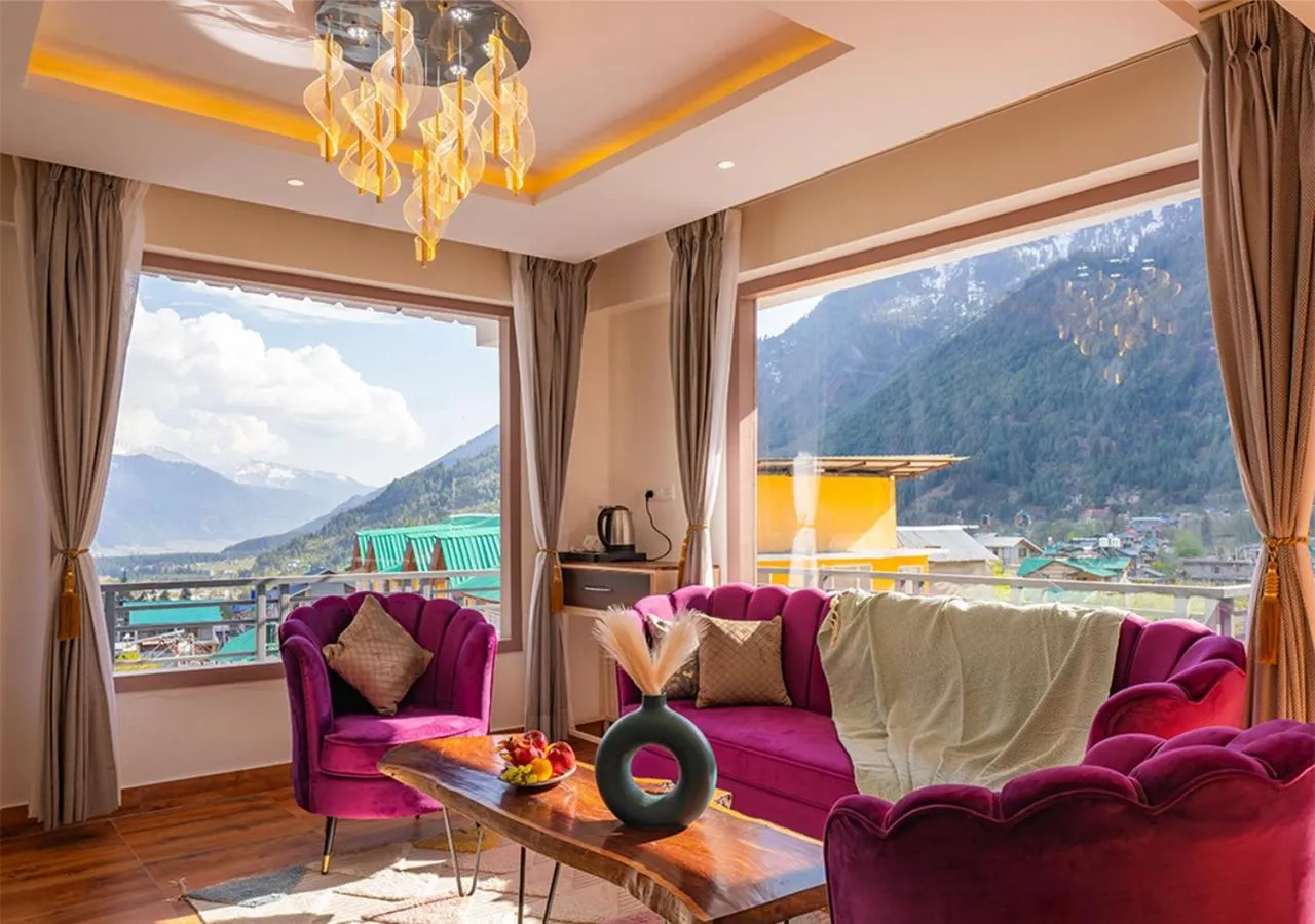 Natural landscape in Moustache Manali