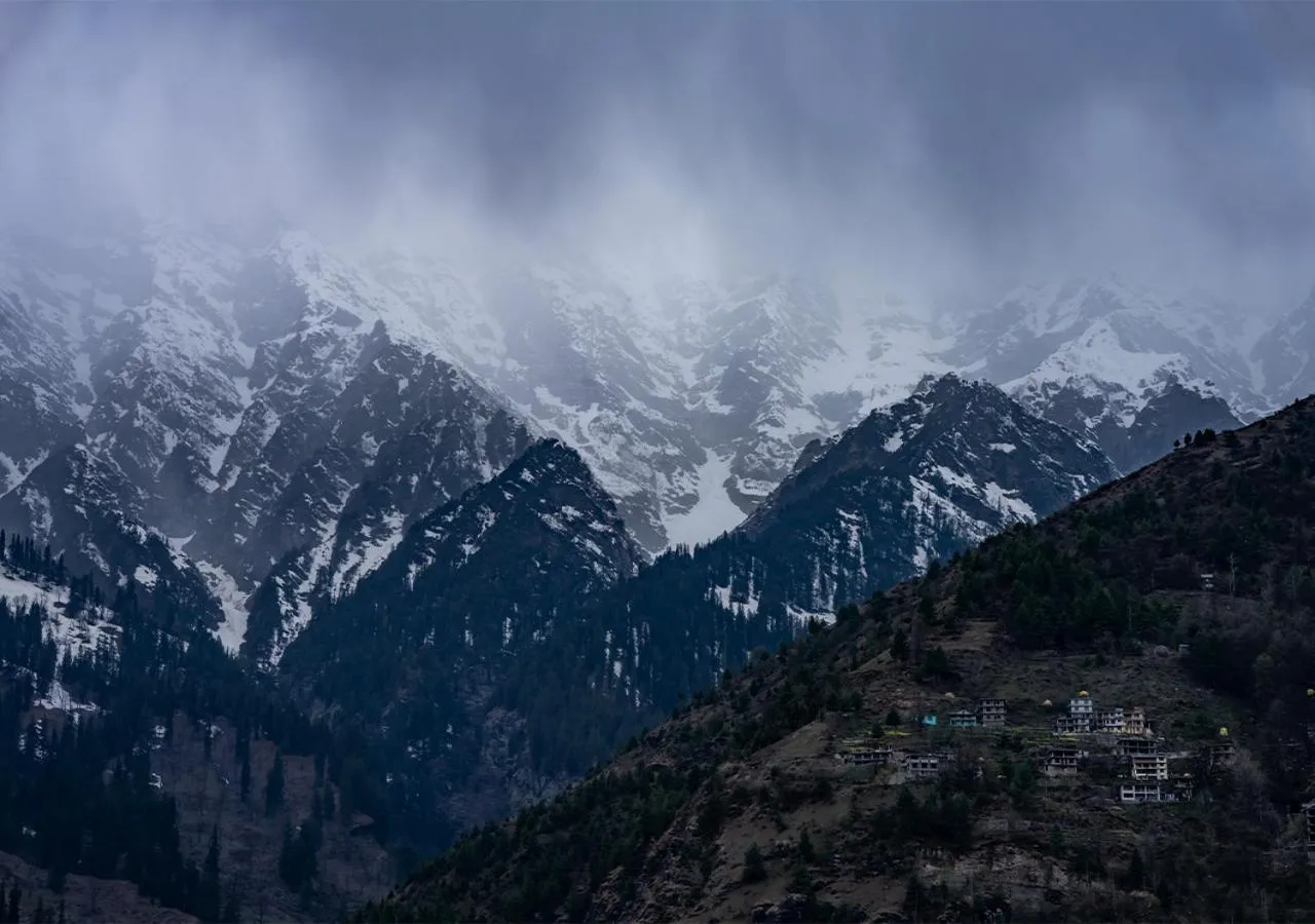 Natural landscape in Moustache Manali