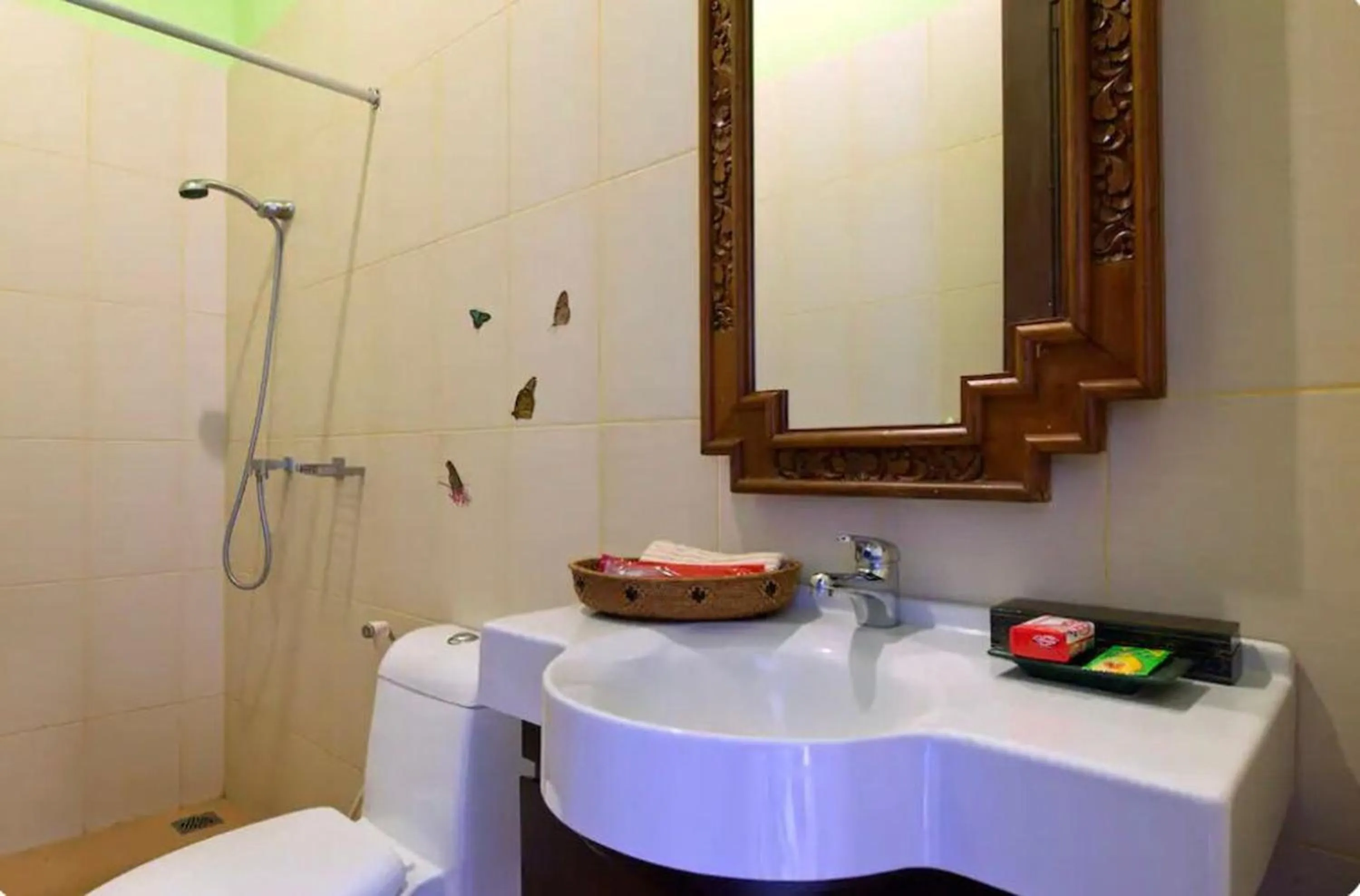 Bathroom in Bukawa Lodge Jimbaran