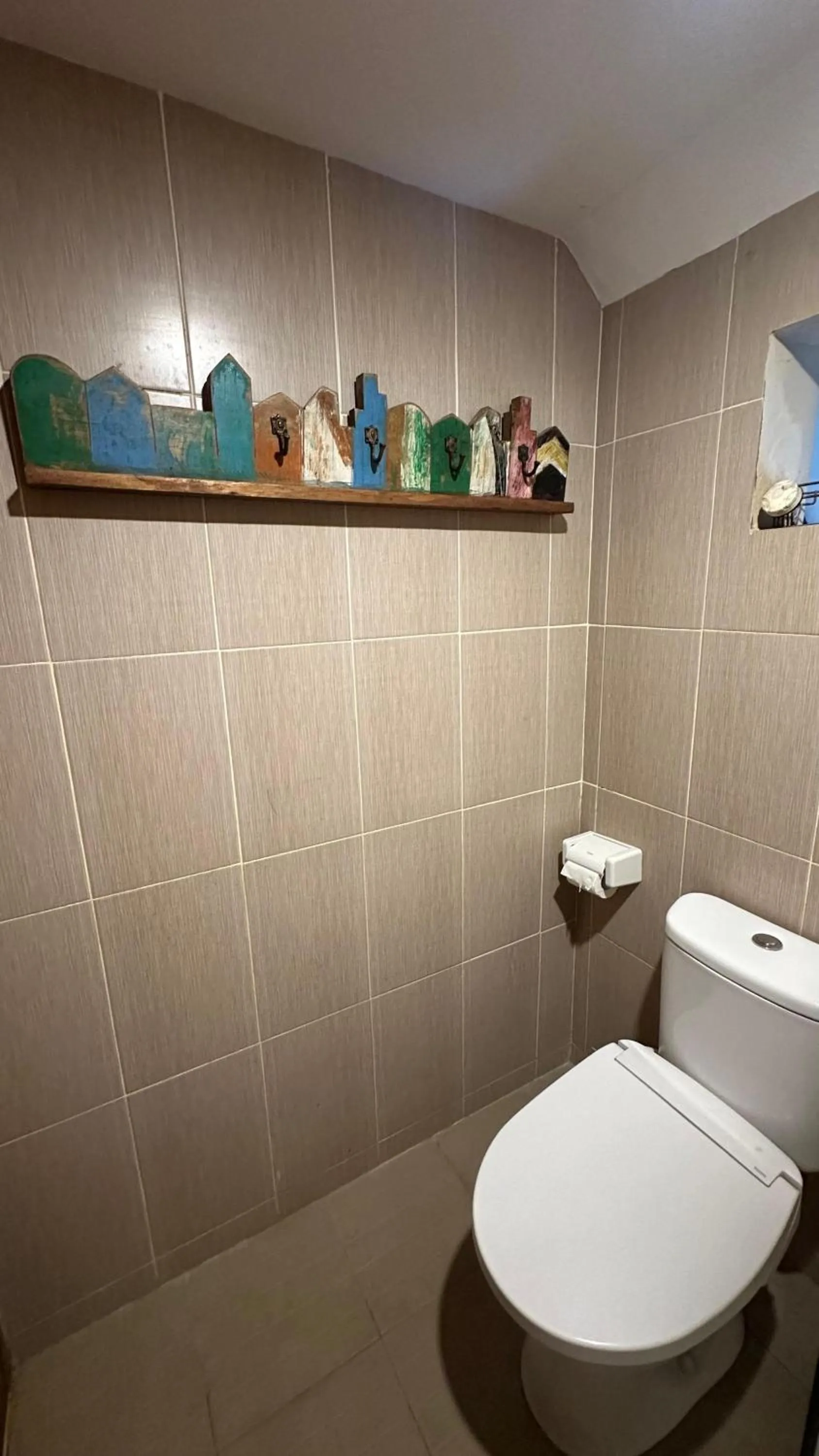 Toilet in Bukawa Lodge Jimbaran