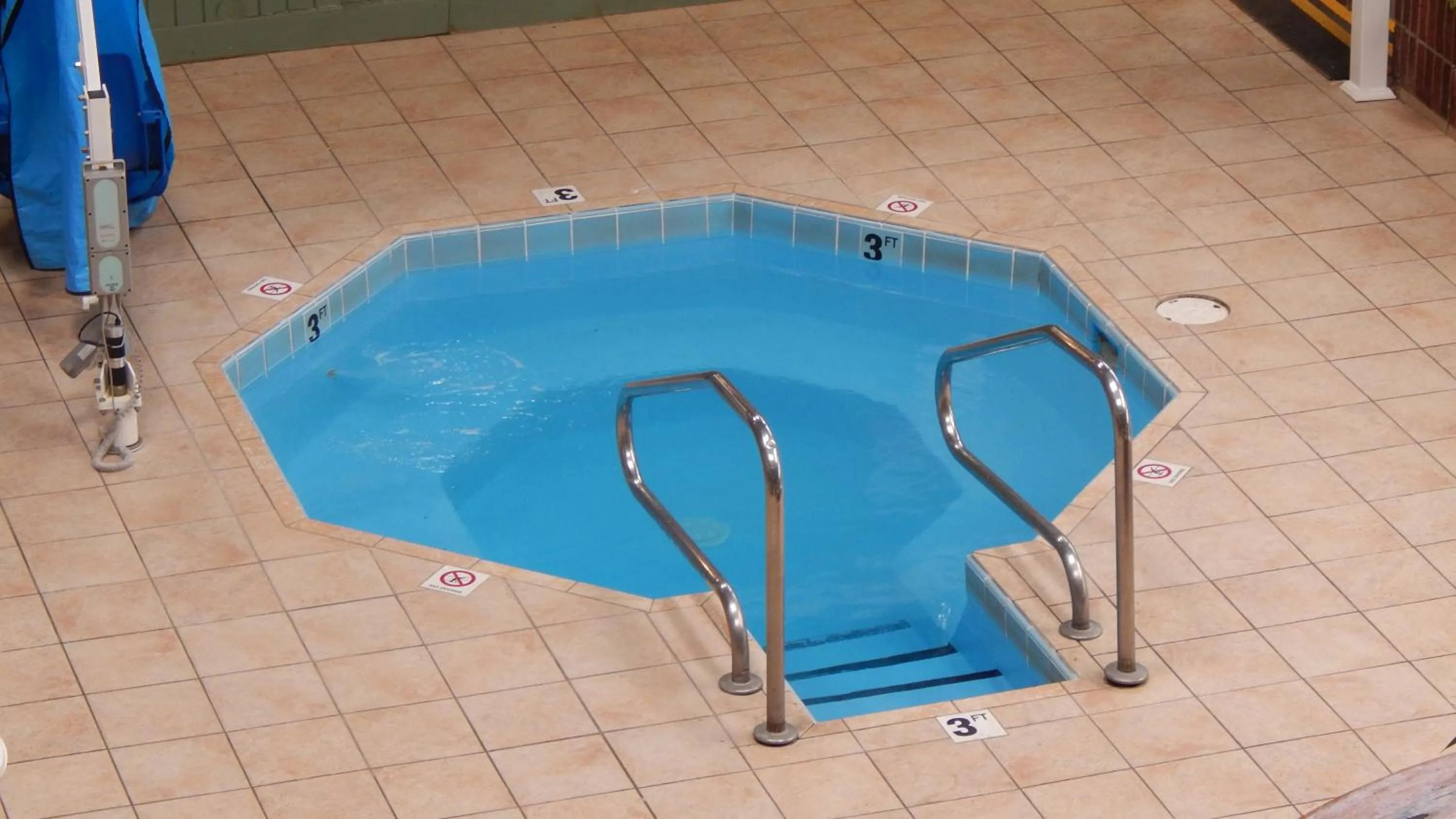 Hot Tub in Ramada by Wyndham Beaver Falls