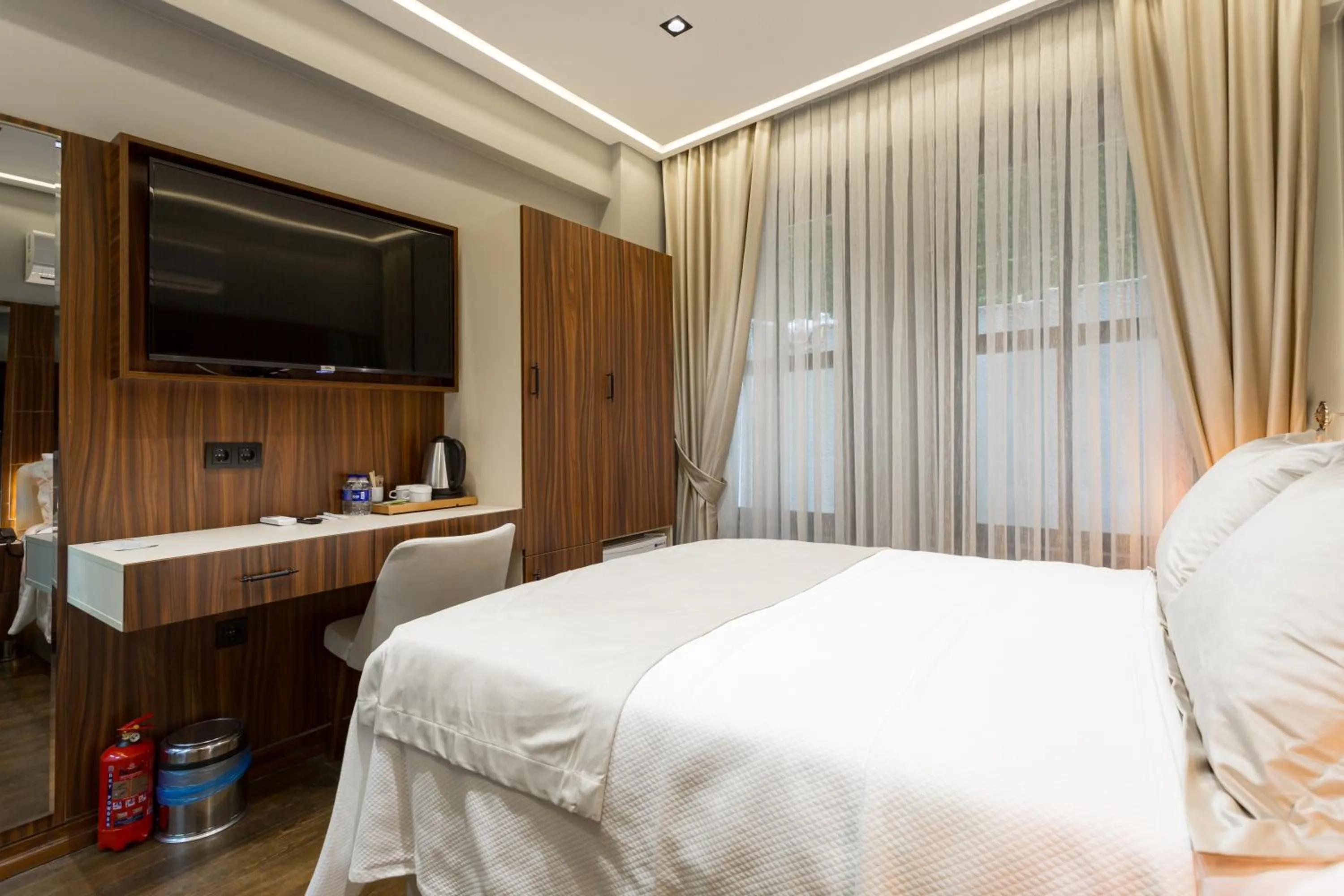 TV and multimedia, Bed in Dream Park Hotel