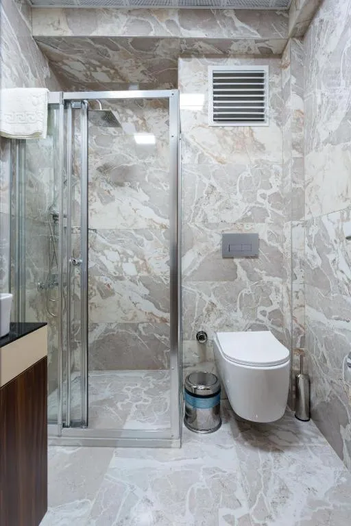 Shower in Dream Park Hotel