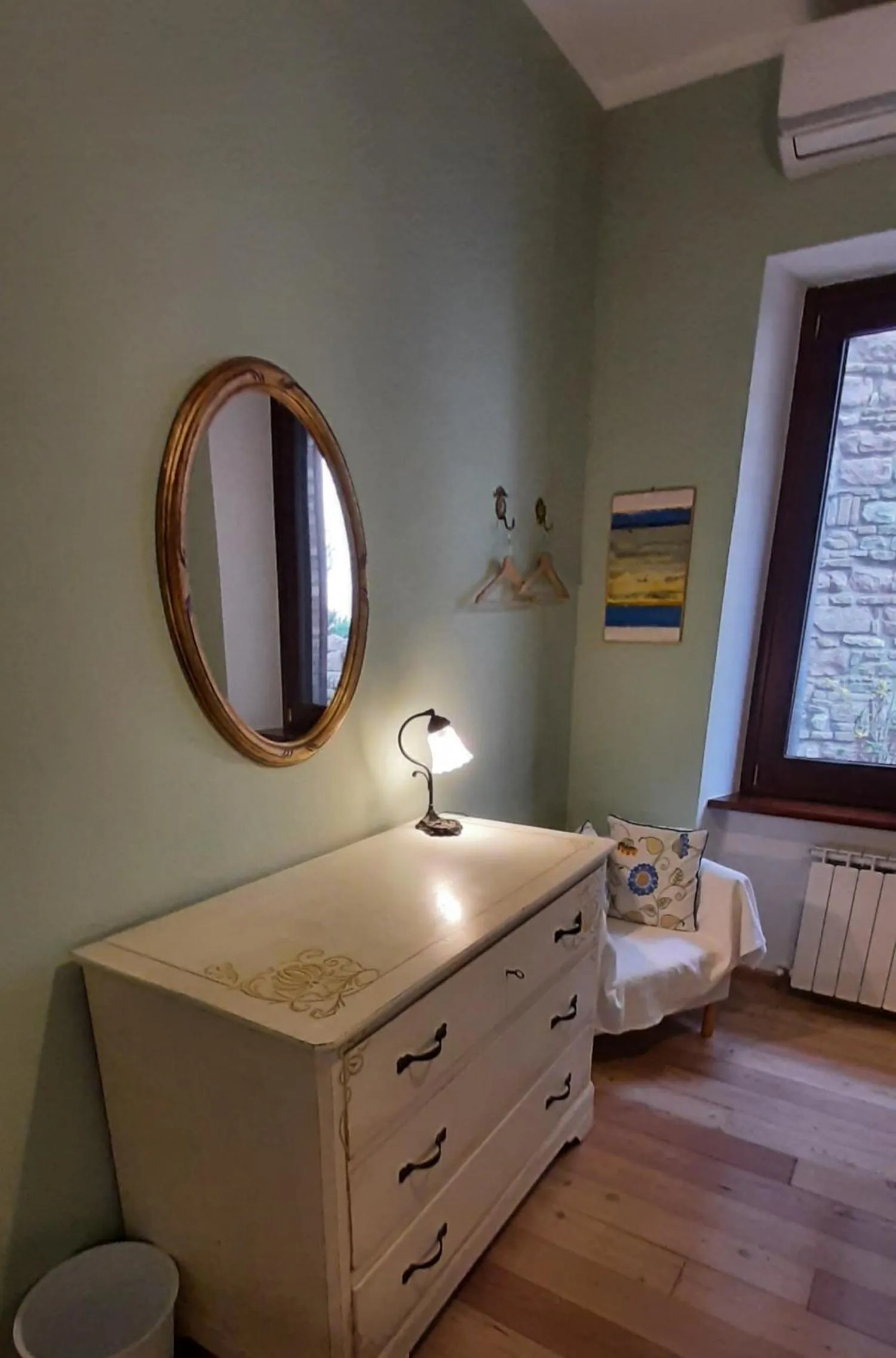 wardrobe in B&B A Casa Tua