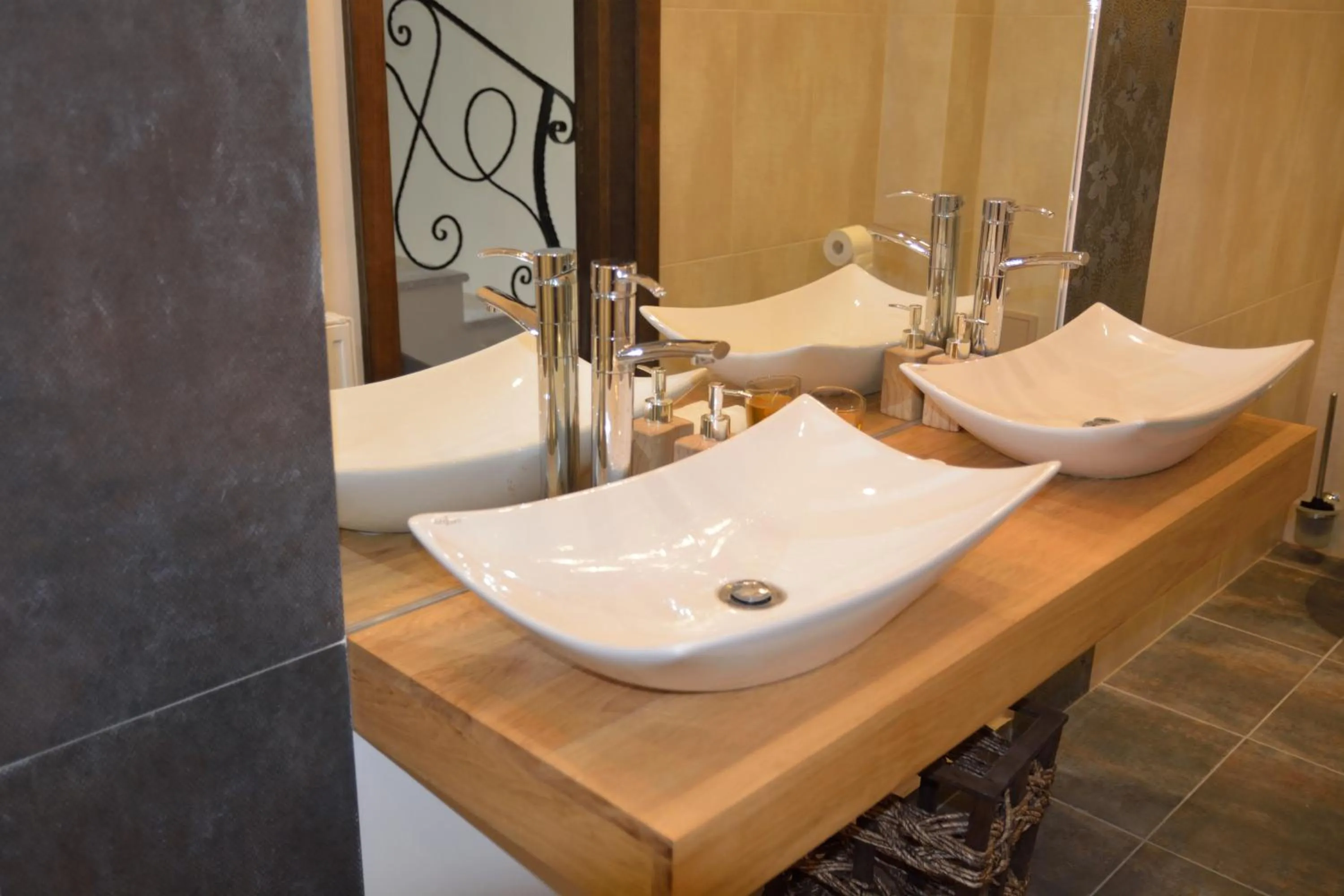 Decorative detail in GreenHill Brasov