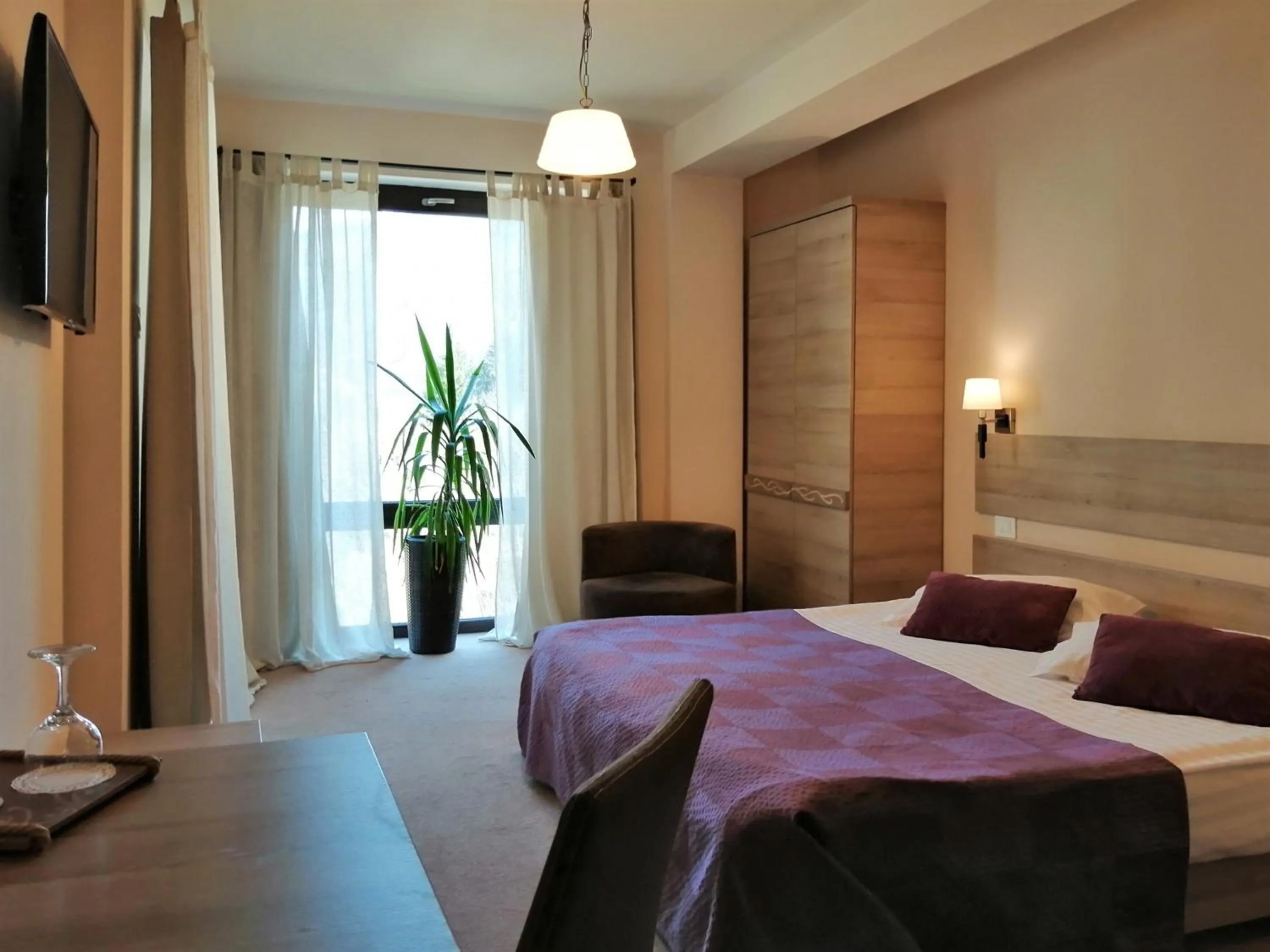 View (from property/room), Bed in GreenHill Brasov