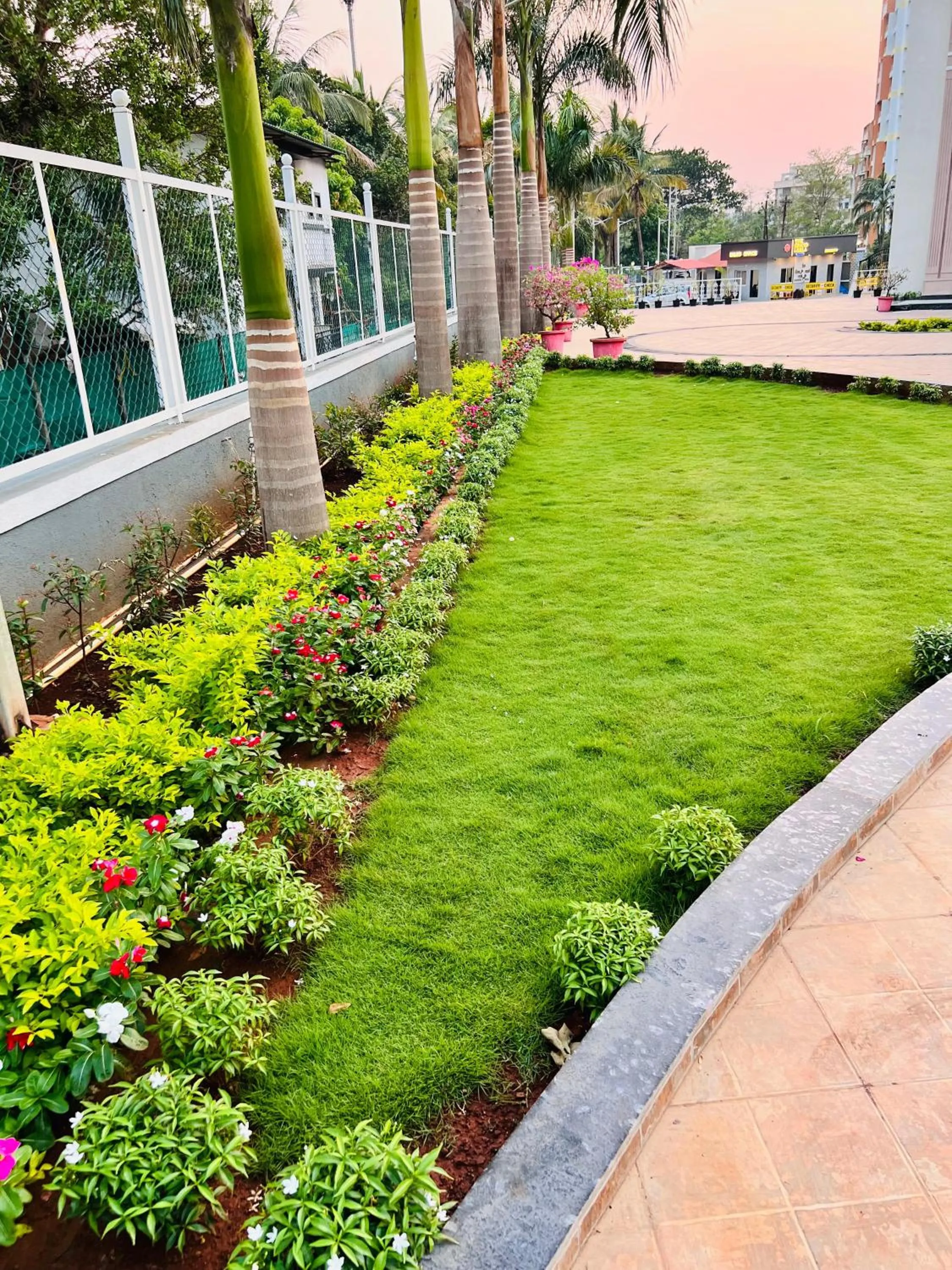 Garden in The Grand Leela Resort