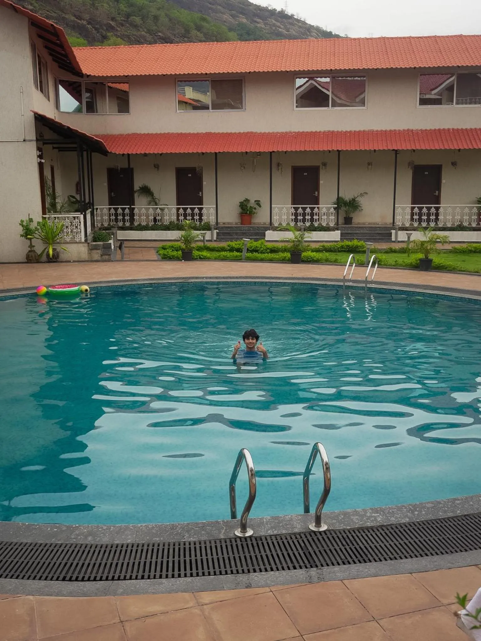 Swimming pool in The Grand Leela Resort