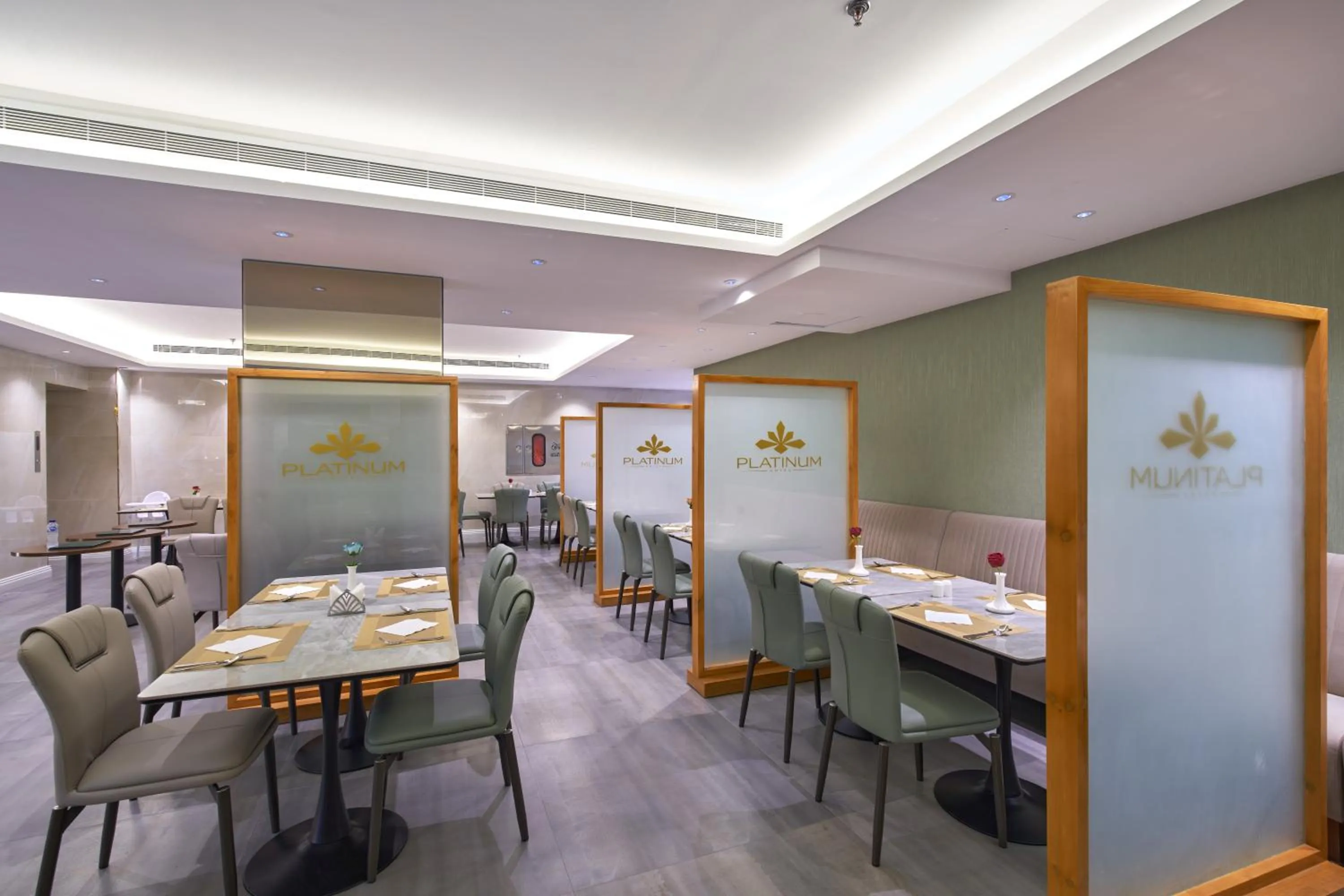 Restaurant/places to eat in Platinum Hotel
