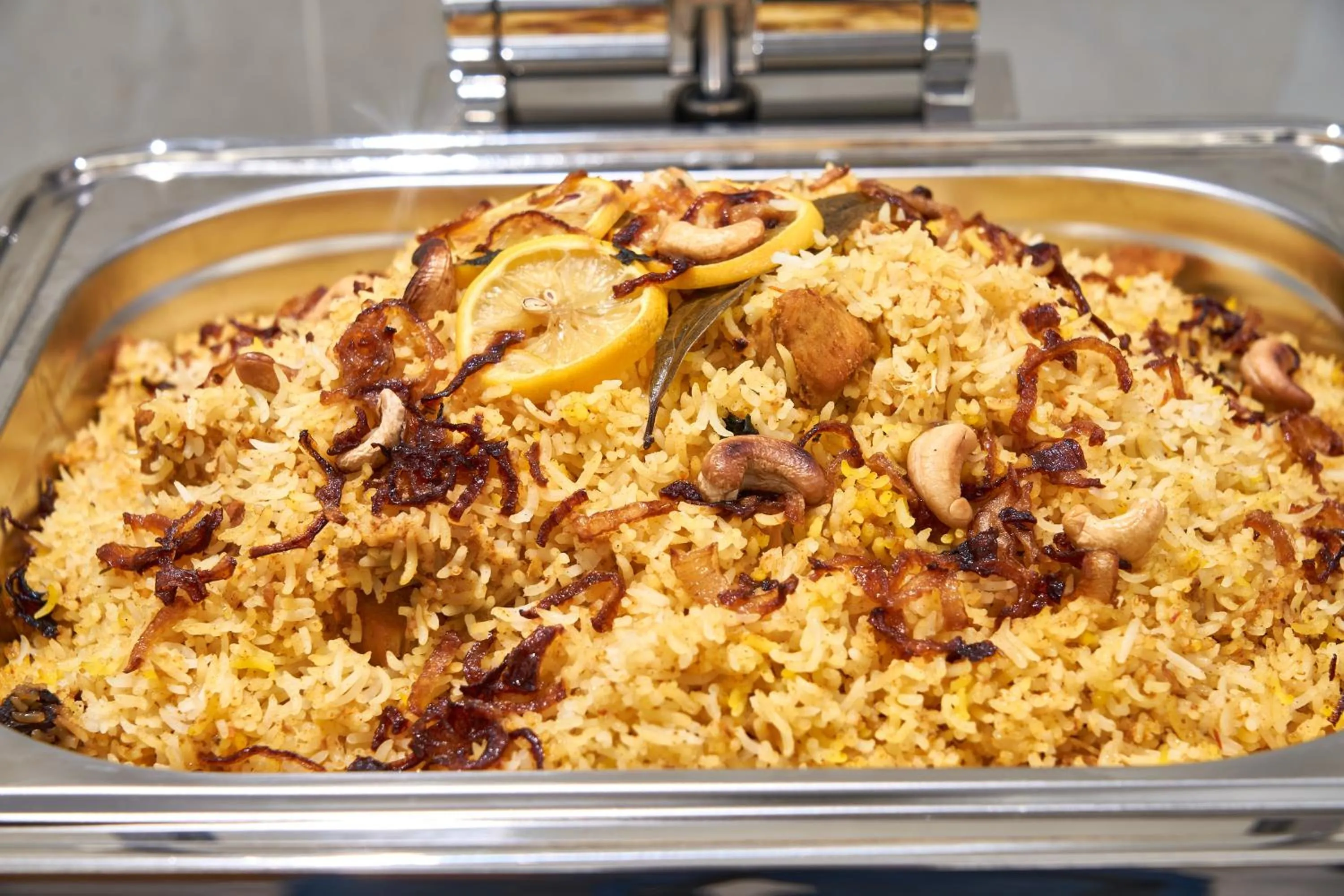 Restaurant/places to eat in Platinum Hotel