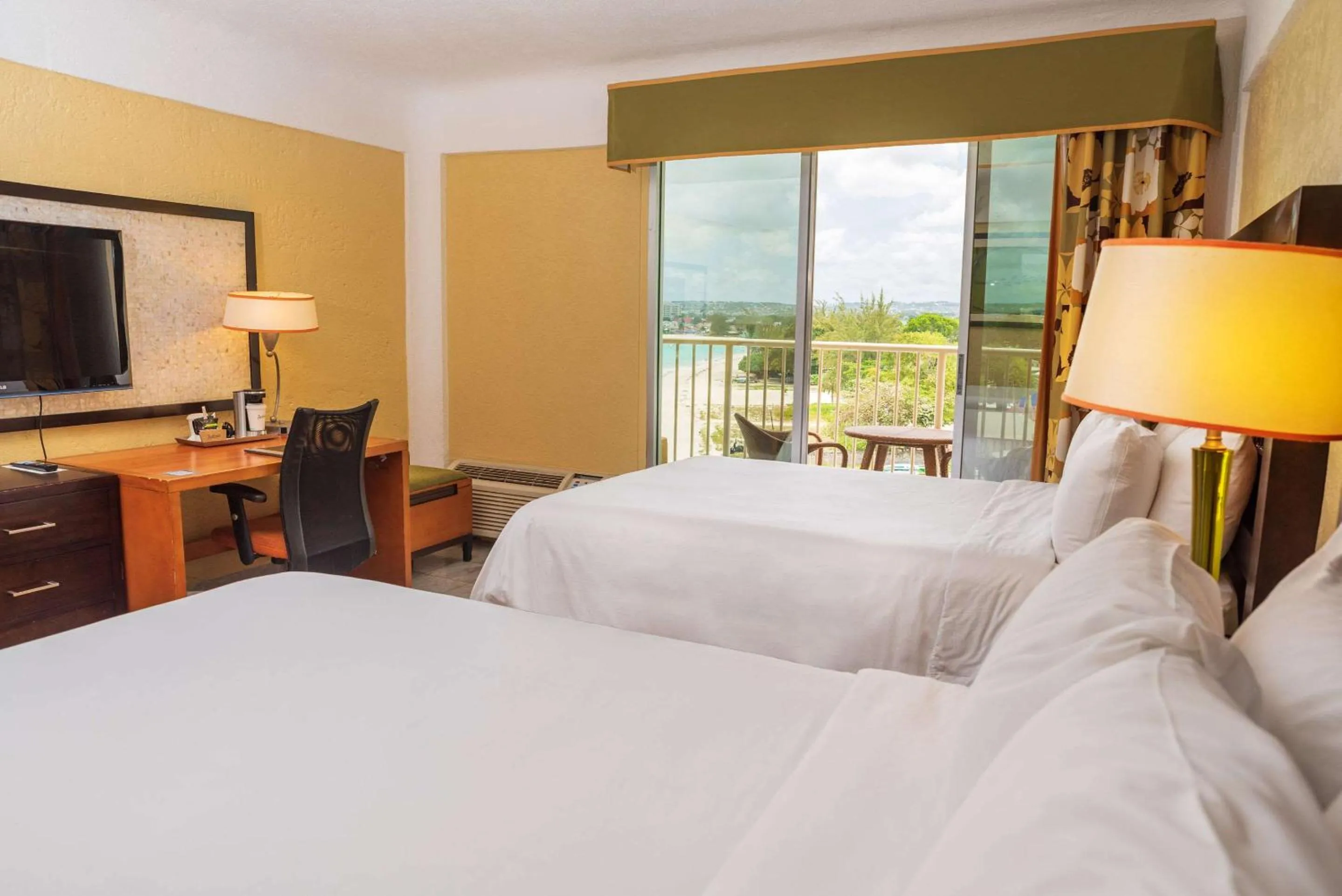 Bedroom, Bed in Radisson Aquatica Resort Barbados