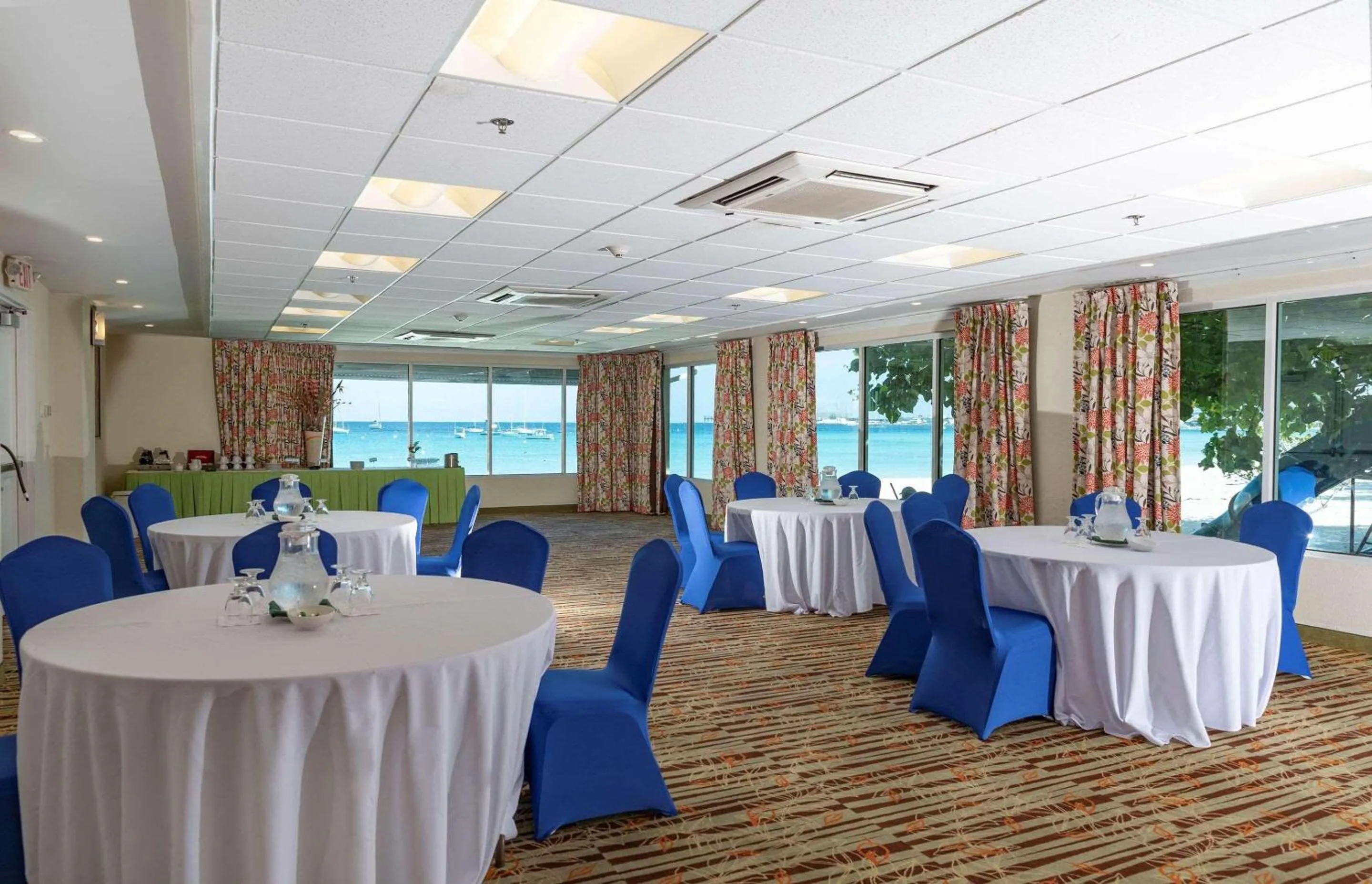 Meeting/conference room in Radisson Aquatica Resort Barbados