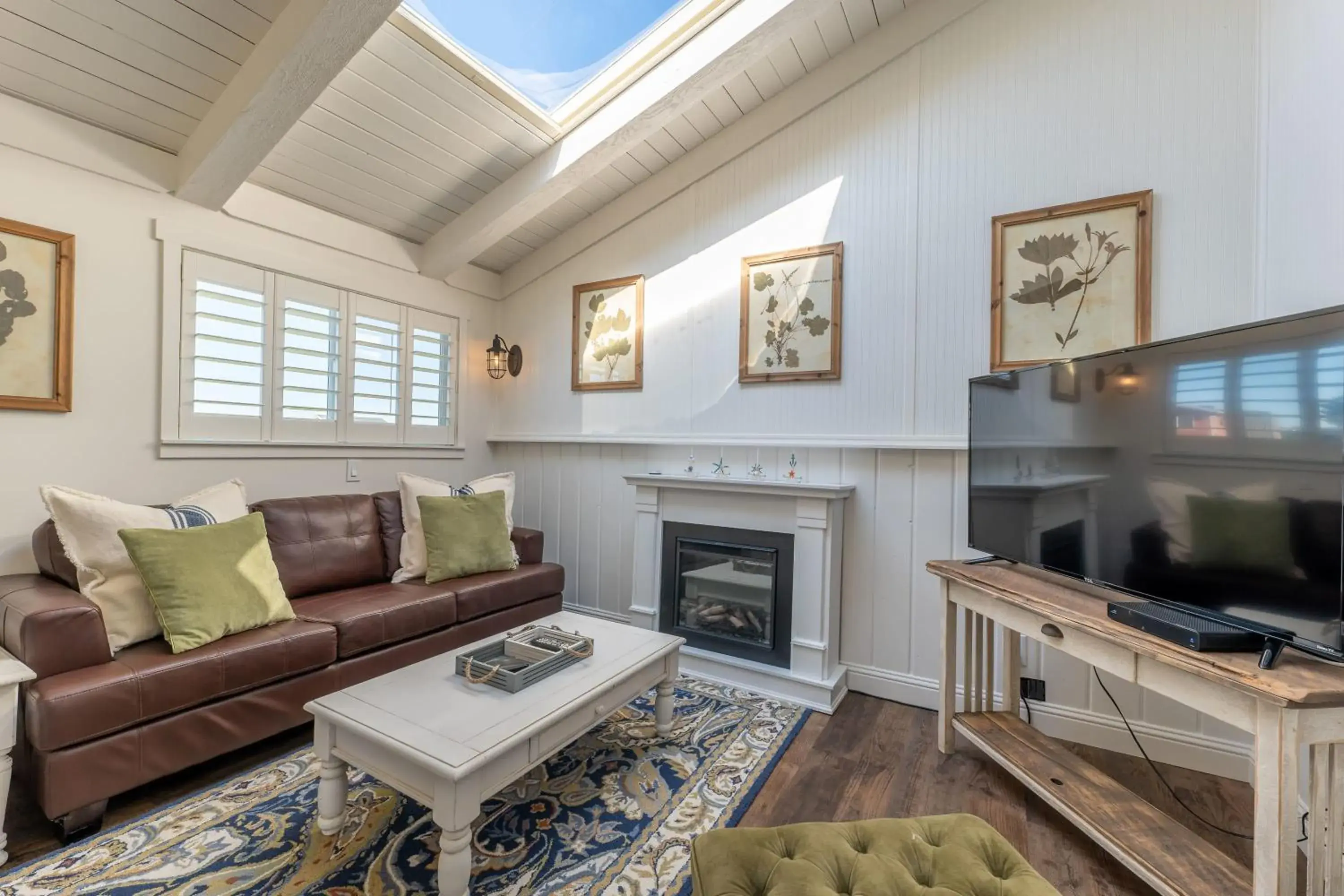 Family Room in Bandon Marina Inn Family Room in Bandon Marina Inn