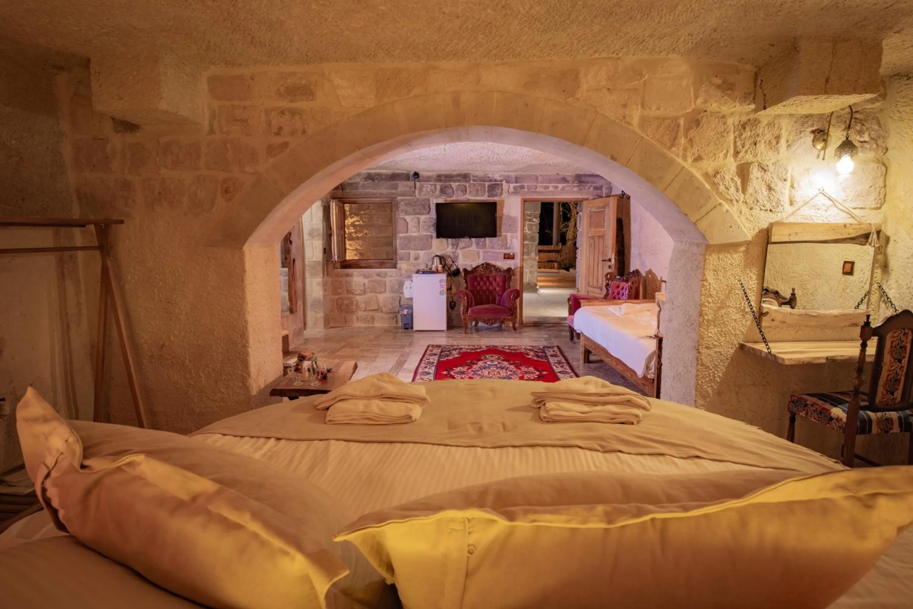 Bed in Sur Cave Hotel