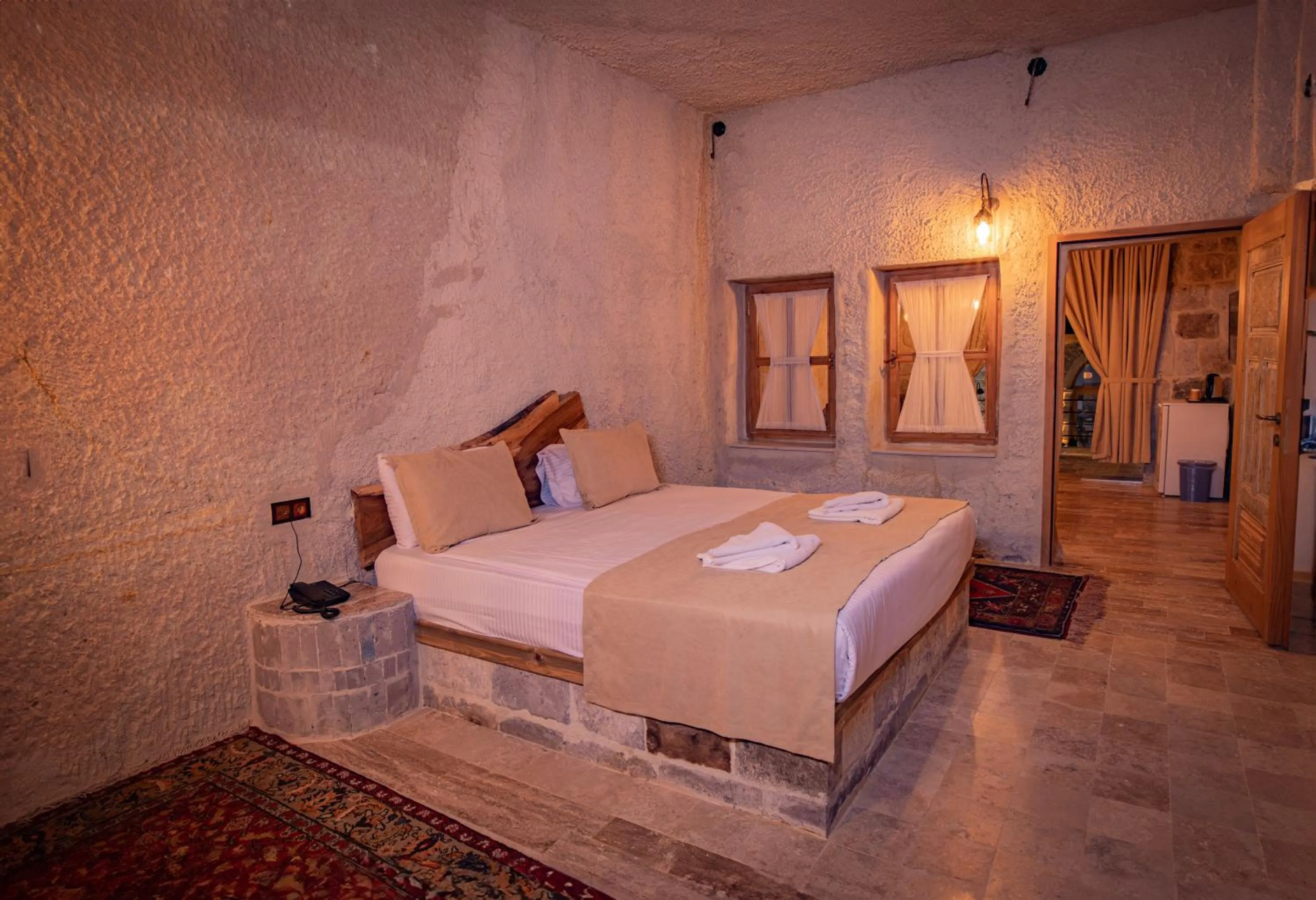 Bed in Sur Cave Hotel