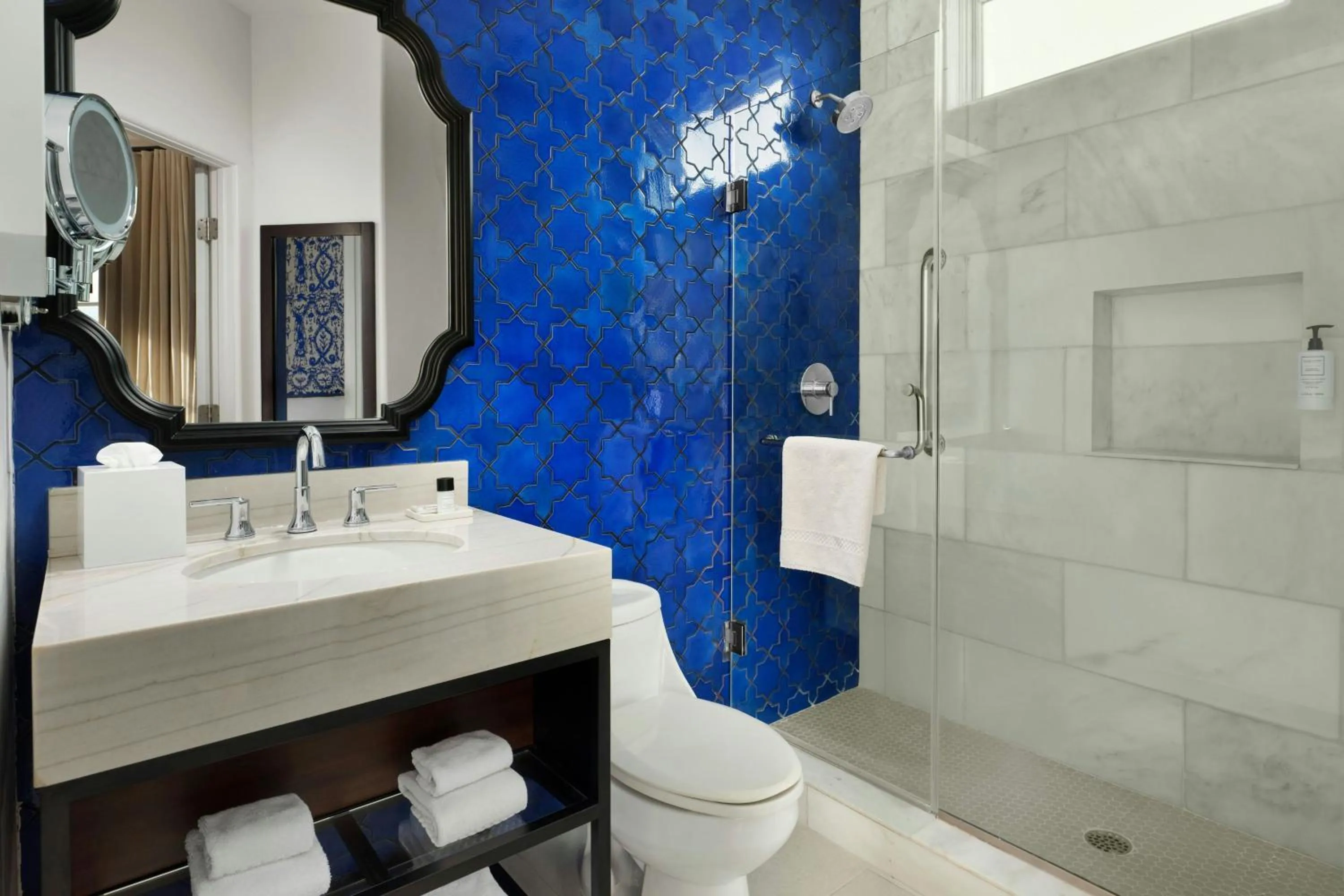 Photo of the whole room in Triada Palm Springs, Autograph Collection