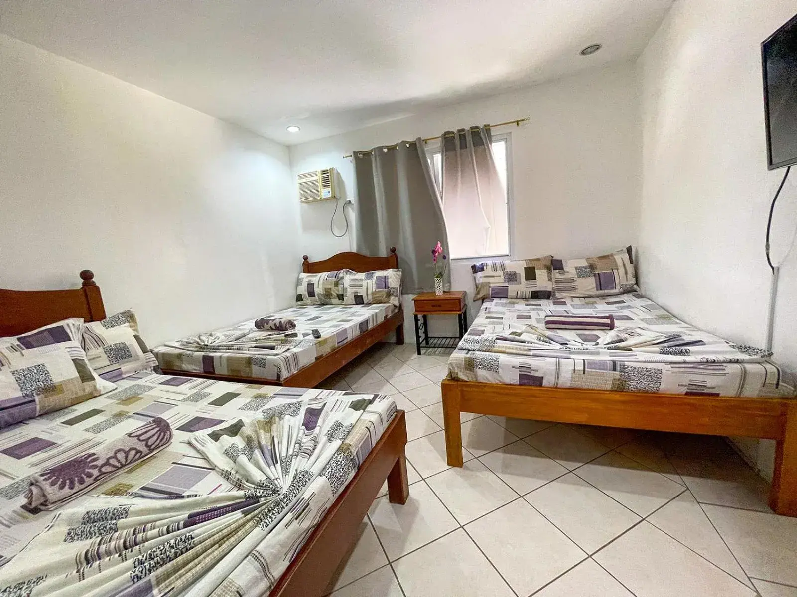 Deluxe Family Room in Agbing Seaside View Resort Puerto Galera powered by Cocotel Deluxe Family Room in Agbing Seaside View Resort Puerto Galera powered by Cocotel