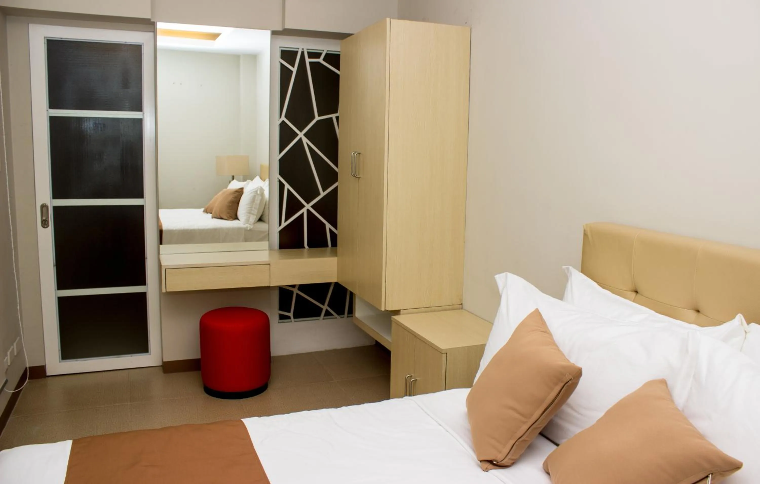 Bedroom, Bed in KLM Condotel