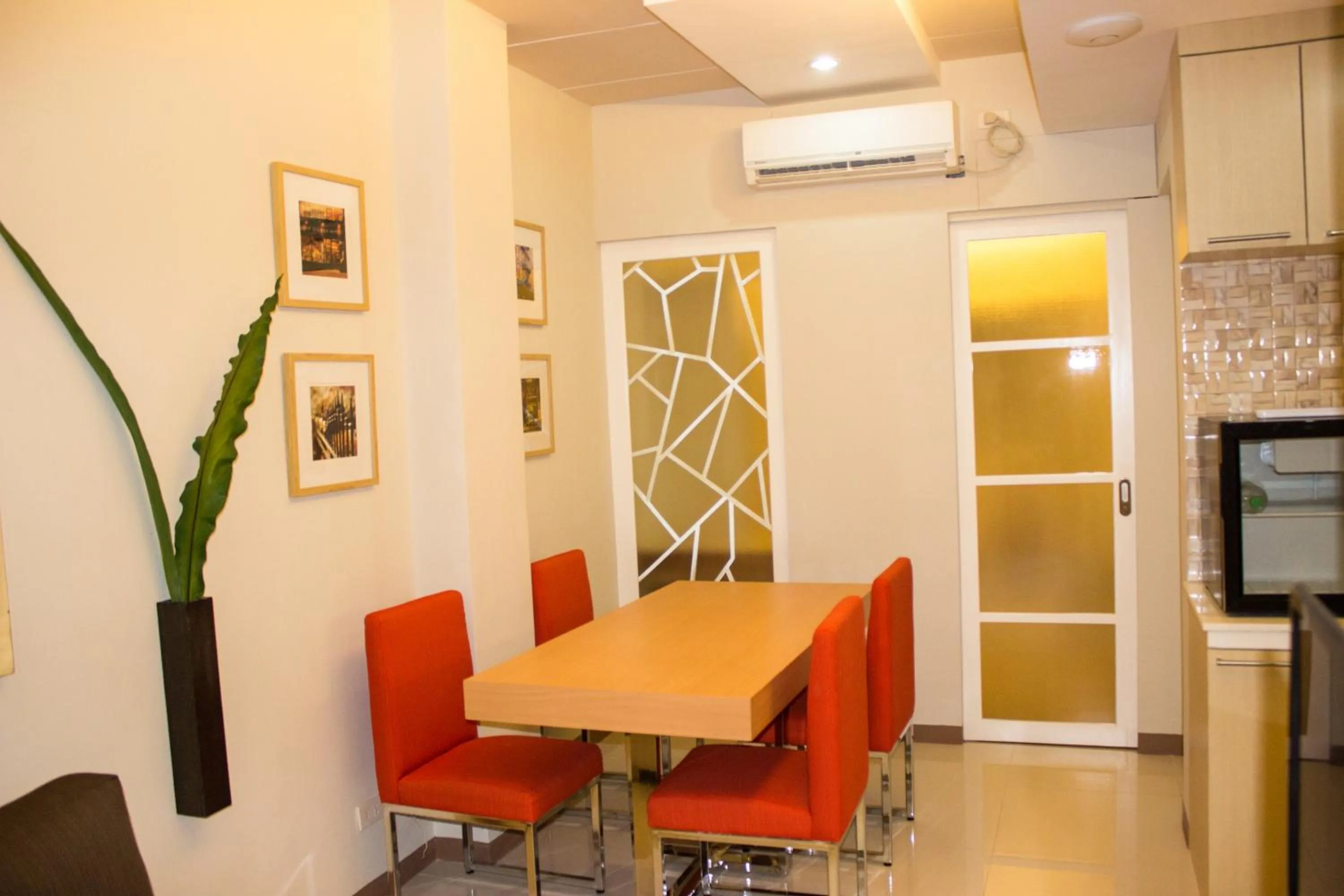 Dining area in KLM Condotel