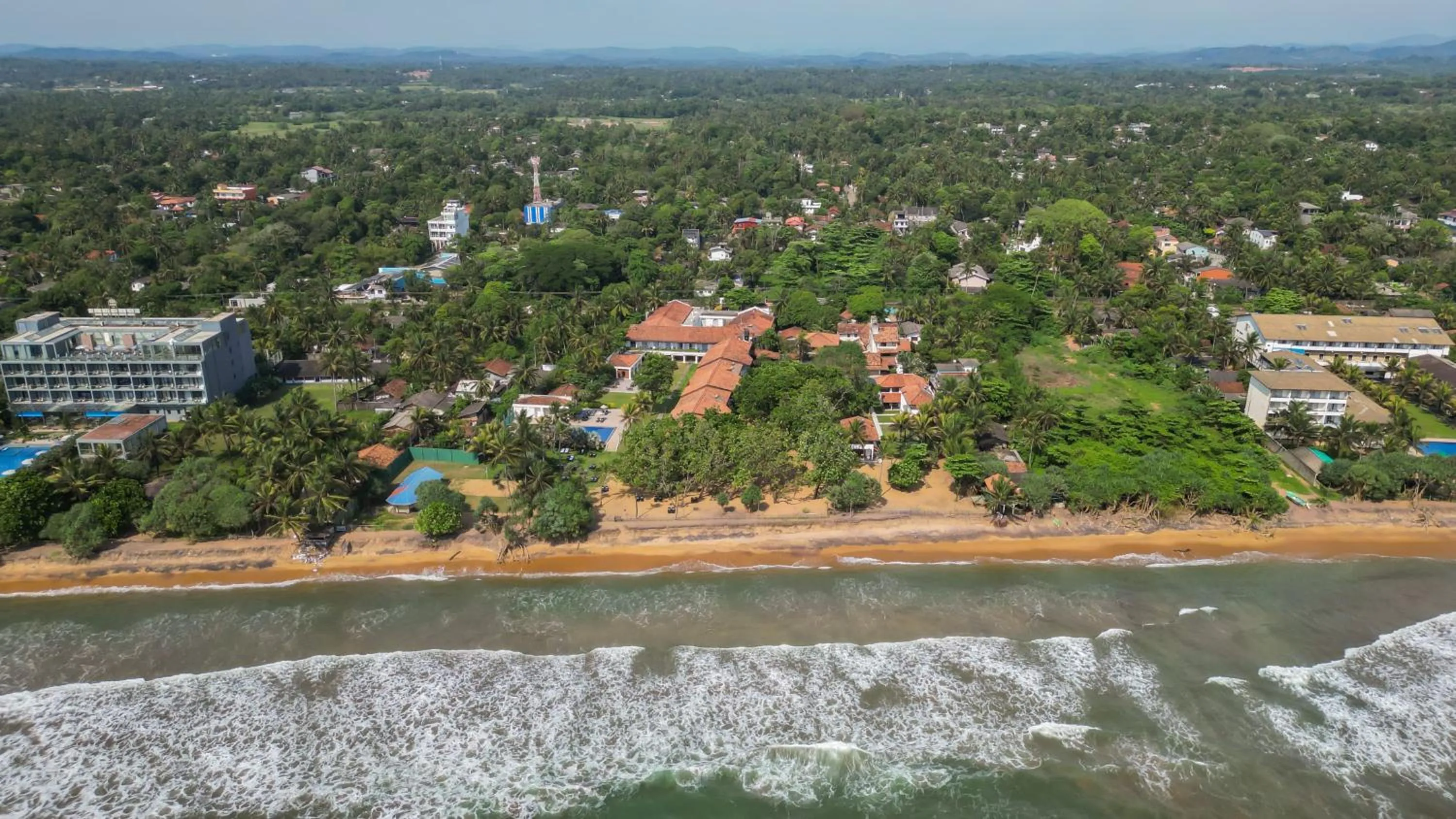 Property building in Hibiscus Beach Hotel & Villas