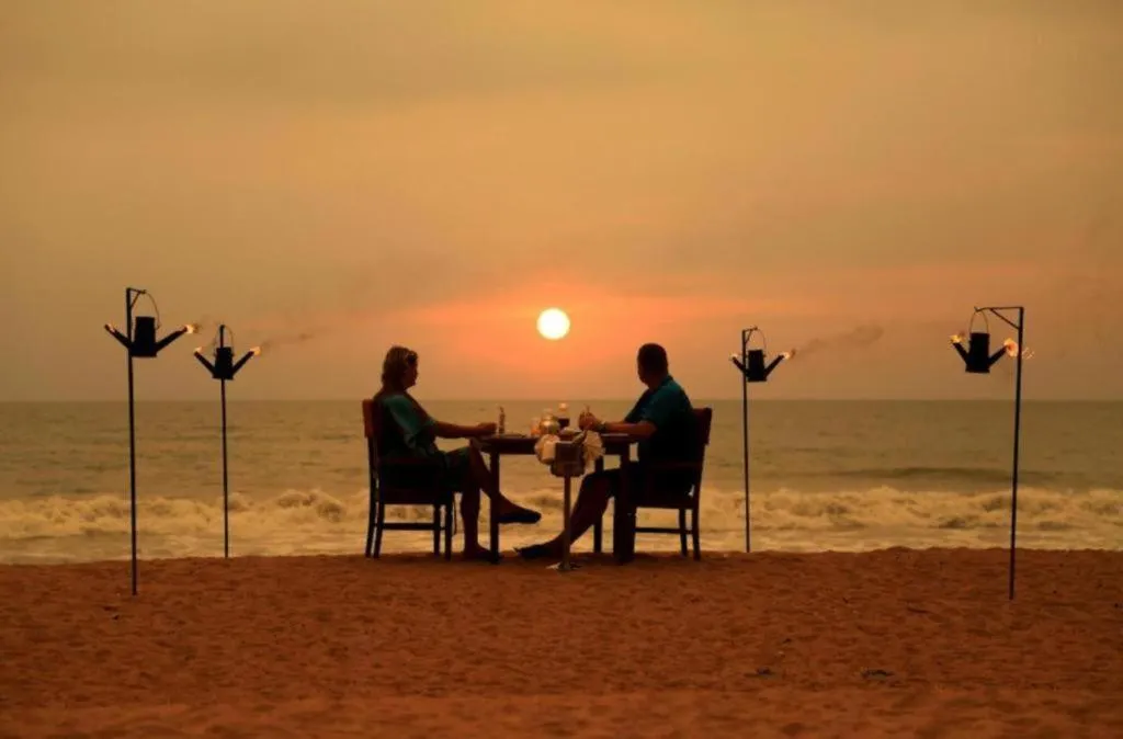 Hibiscus Beach Hotel & Villas