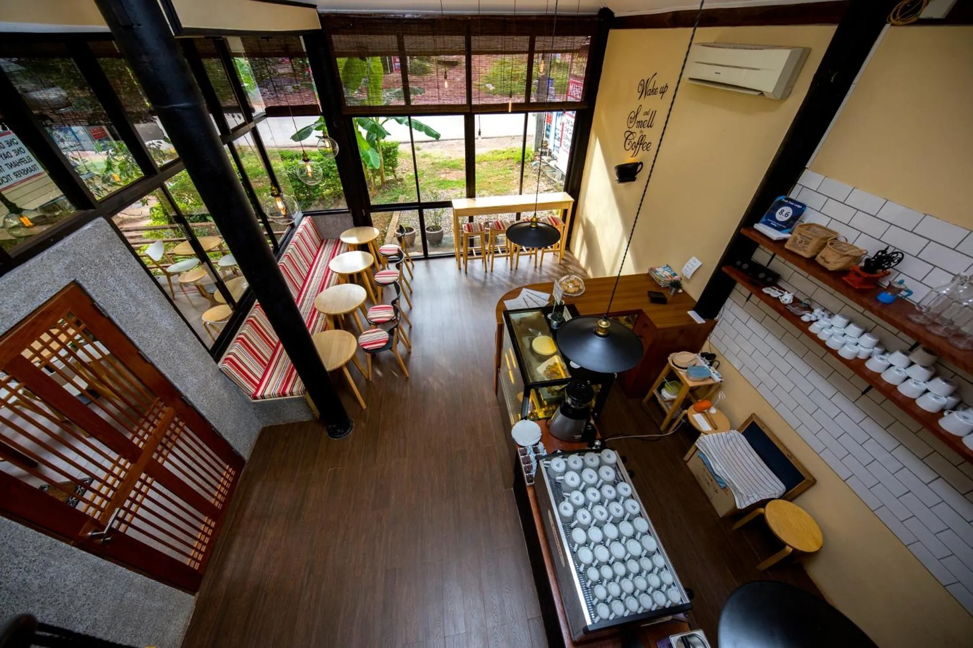 Restaurant/places to eat in Fruit Tree Lodge