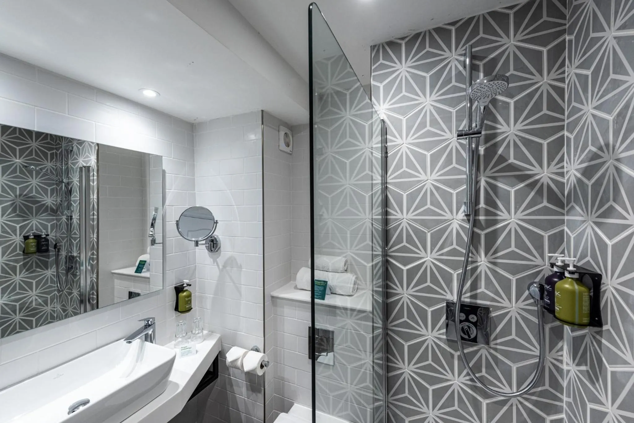 Bathroom in Holiday Inn - Manchester - Oldham by IHG