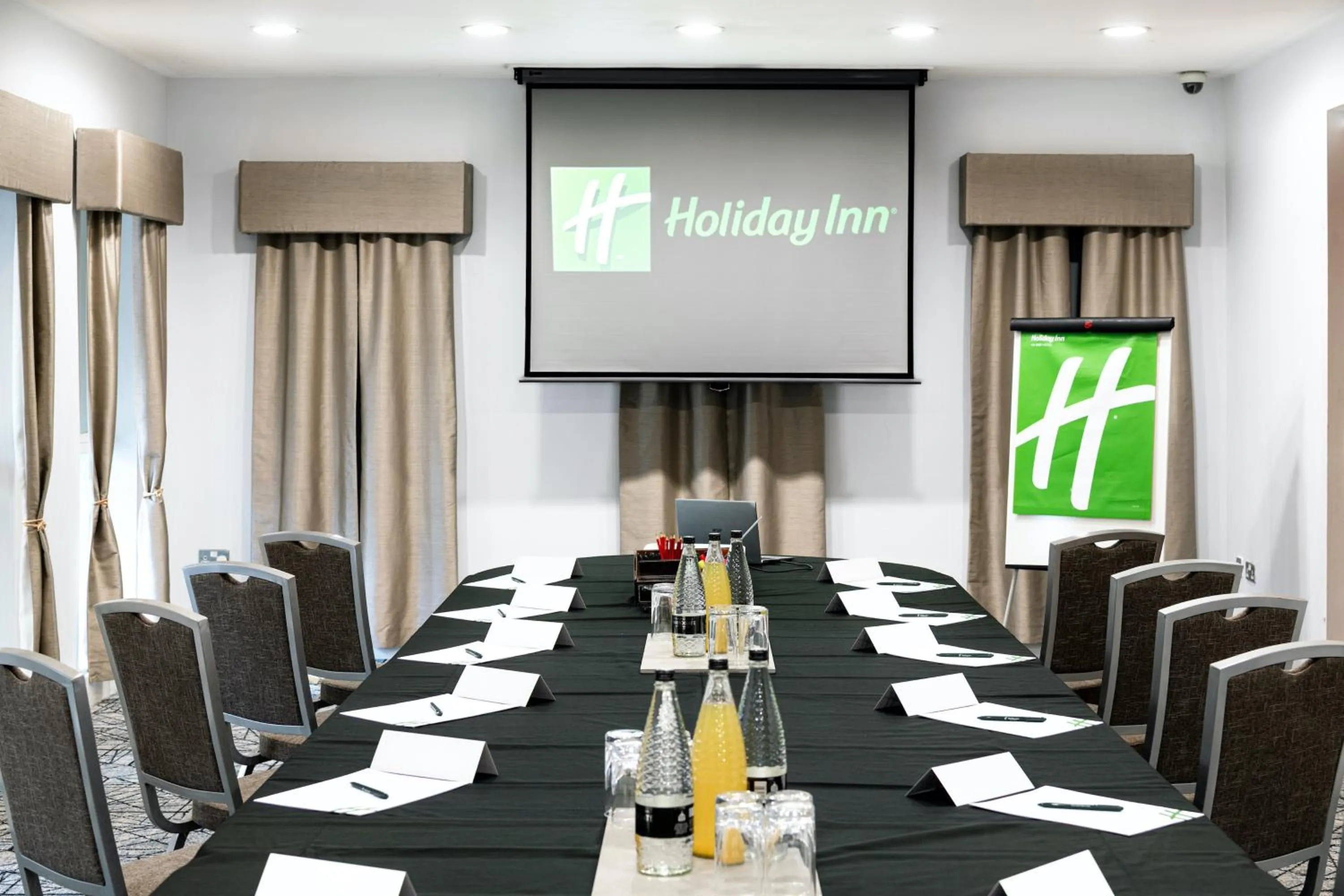 Meeting/conference room in Holiday Inn - Manchester - Oldham by IHG