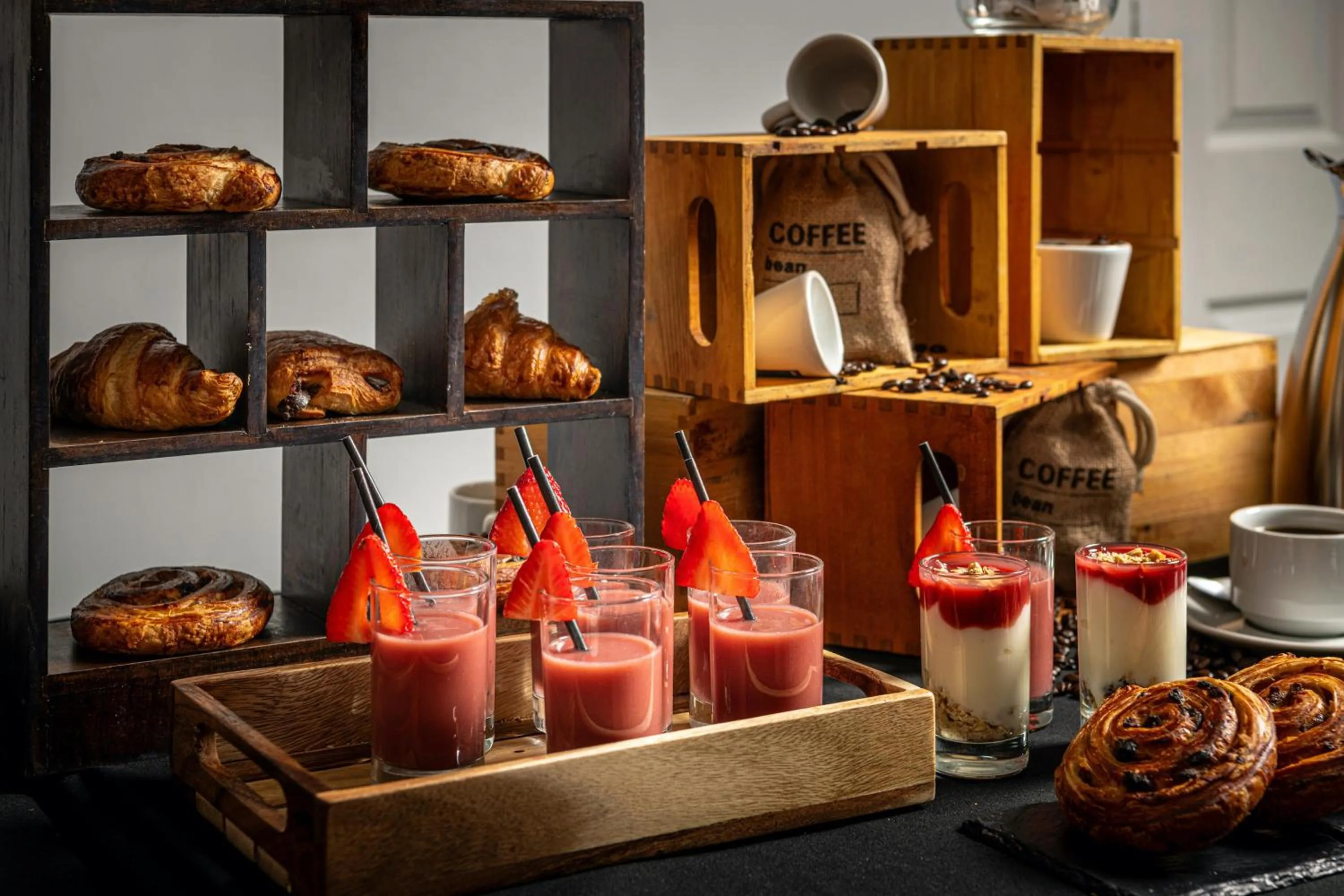 Breakfast in Holiday Inn - Manchester - Oldham by IHG