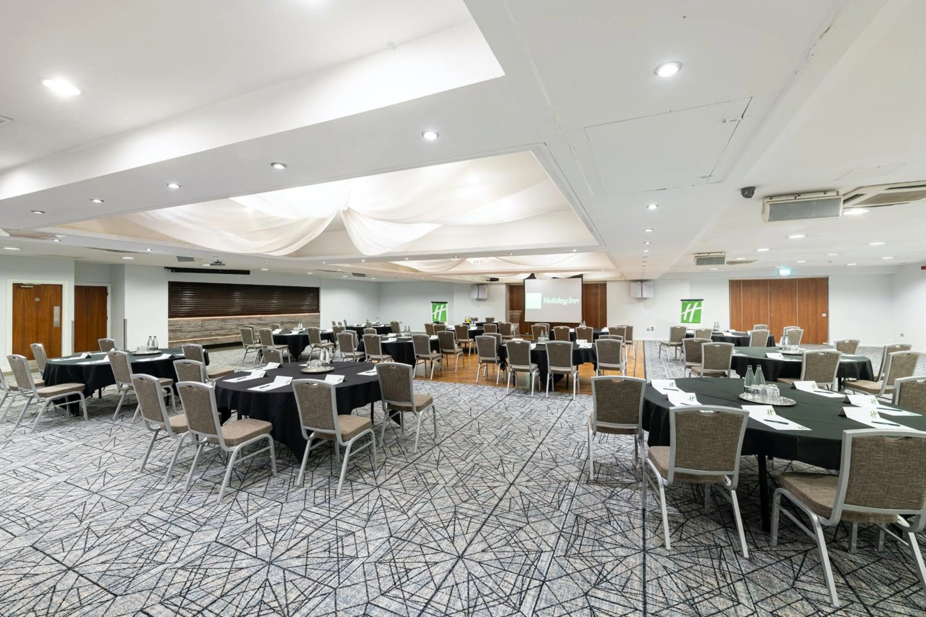 Meeting/conference room in Holiday Inn - Manchester - Oldham by IHG