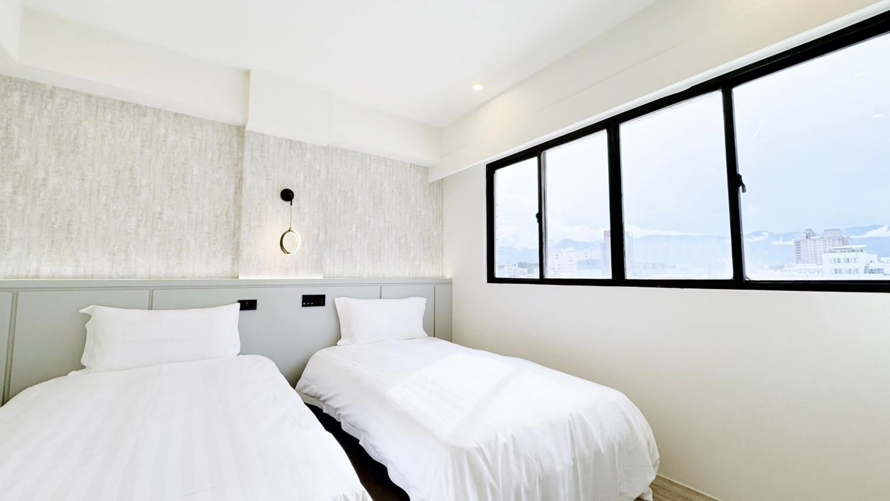Bed in Yoai Mountain Roam Hotel