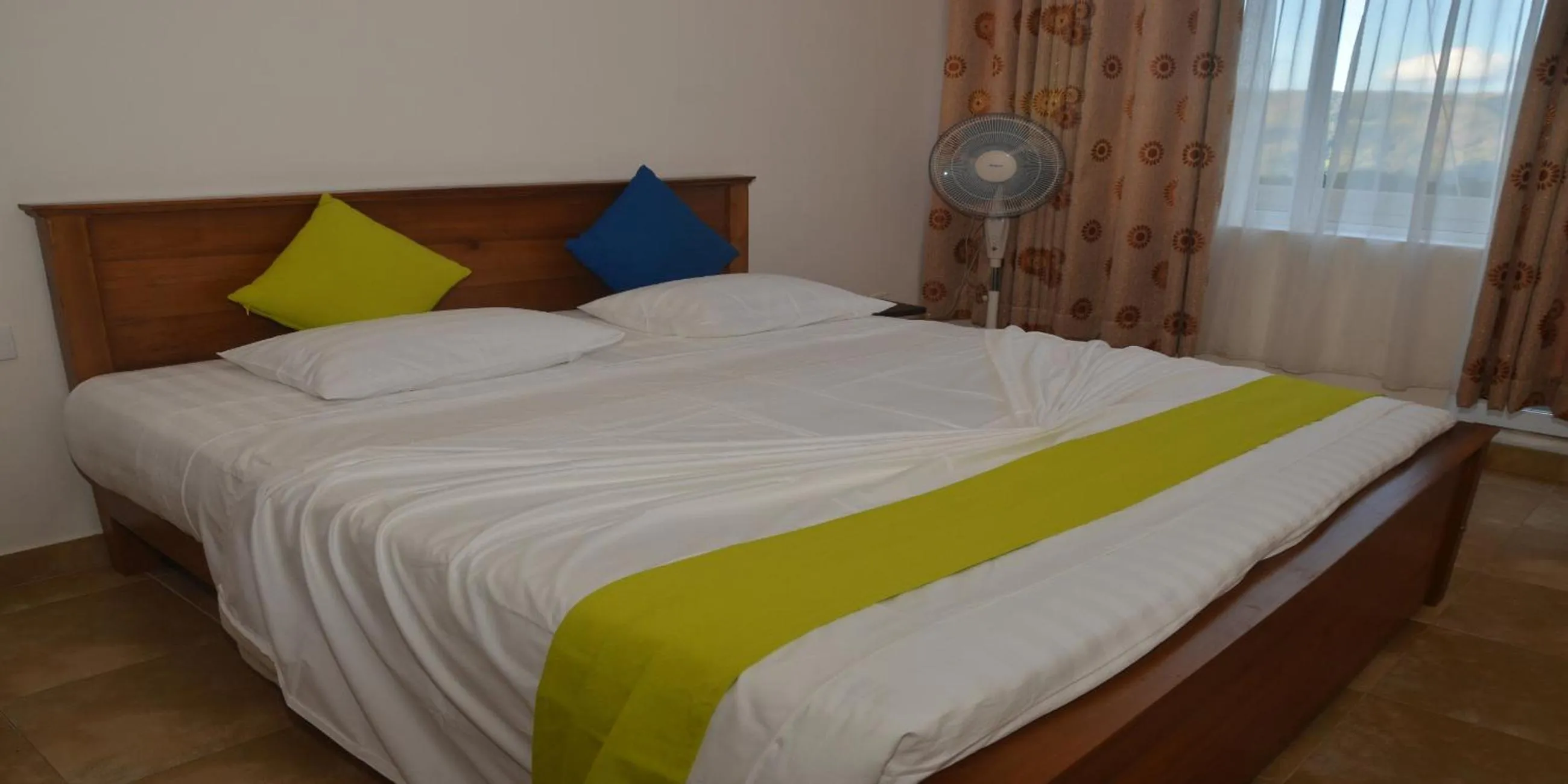 Bed in Auslink Hotel