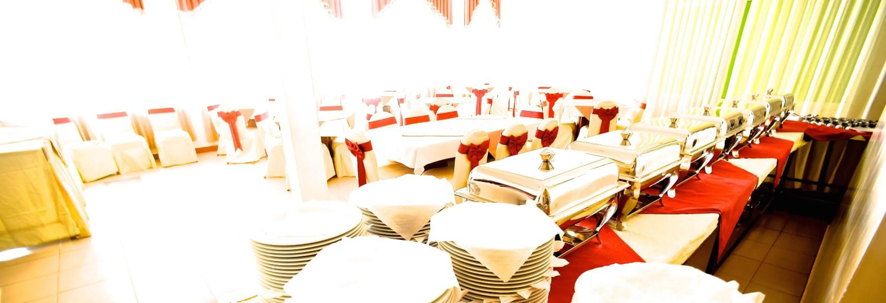 Restaurant/places to eat in Auslink Hotel