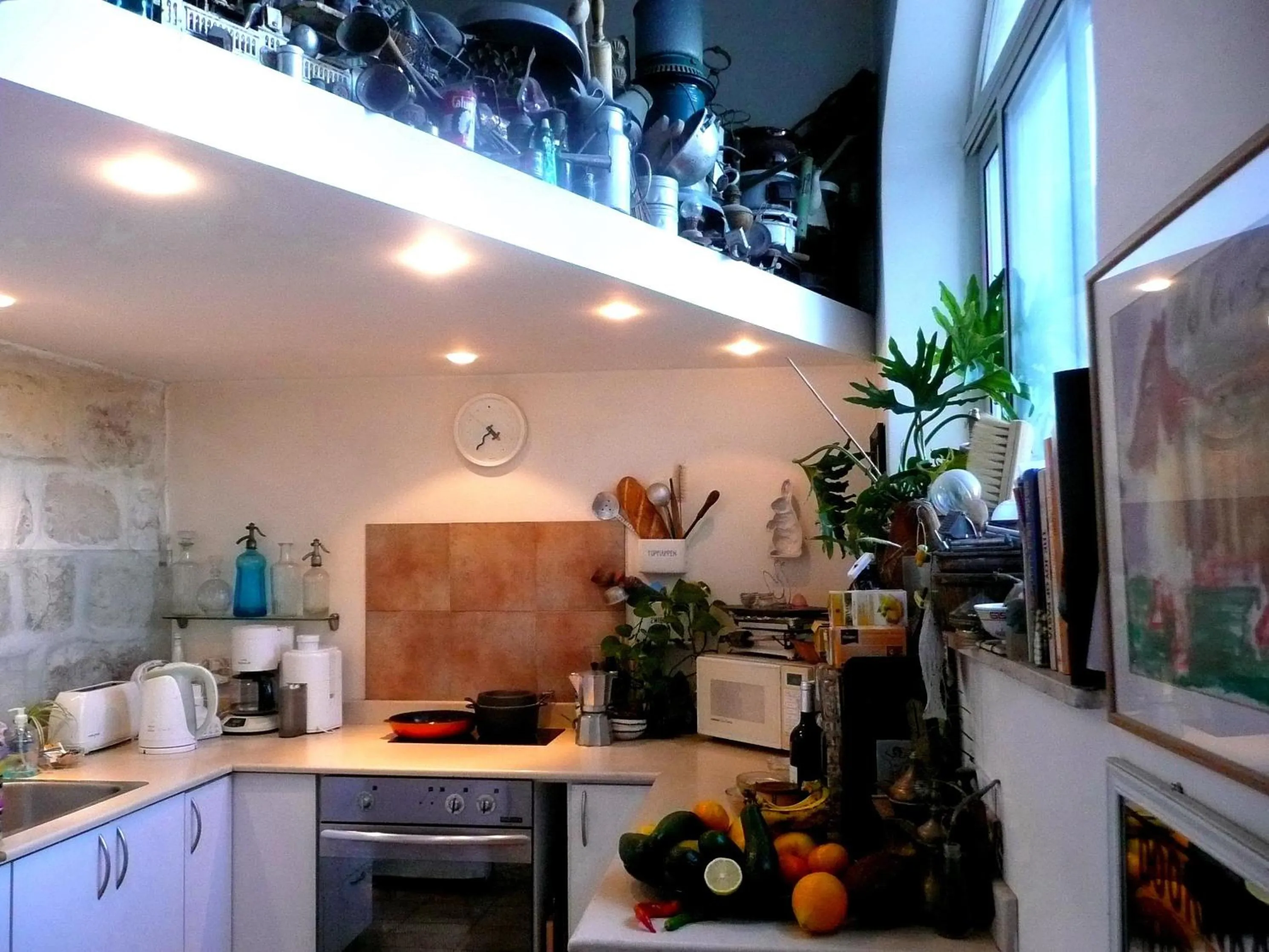 Communal kitchen in Diana's B&B