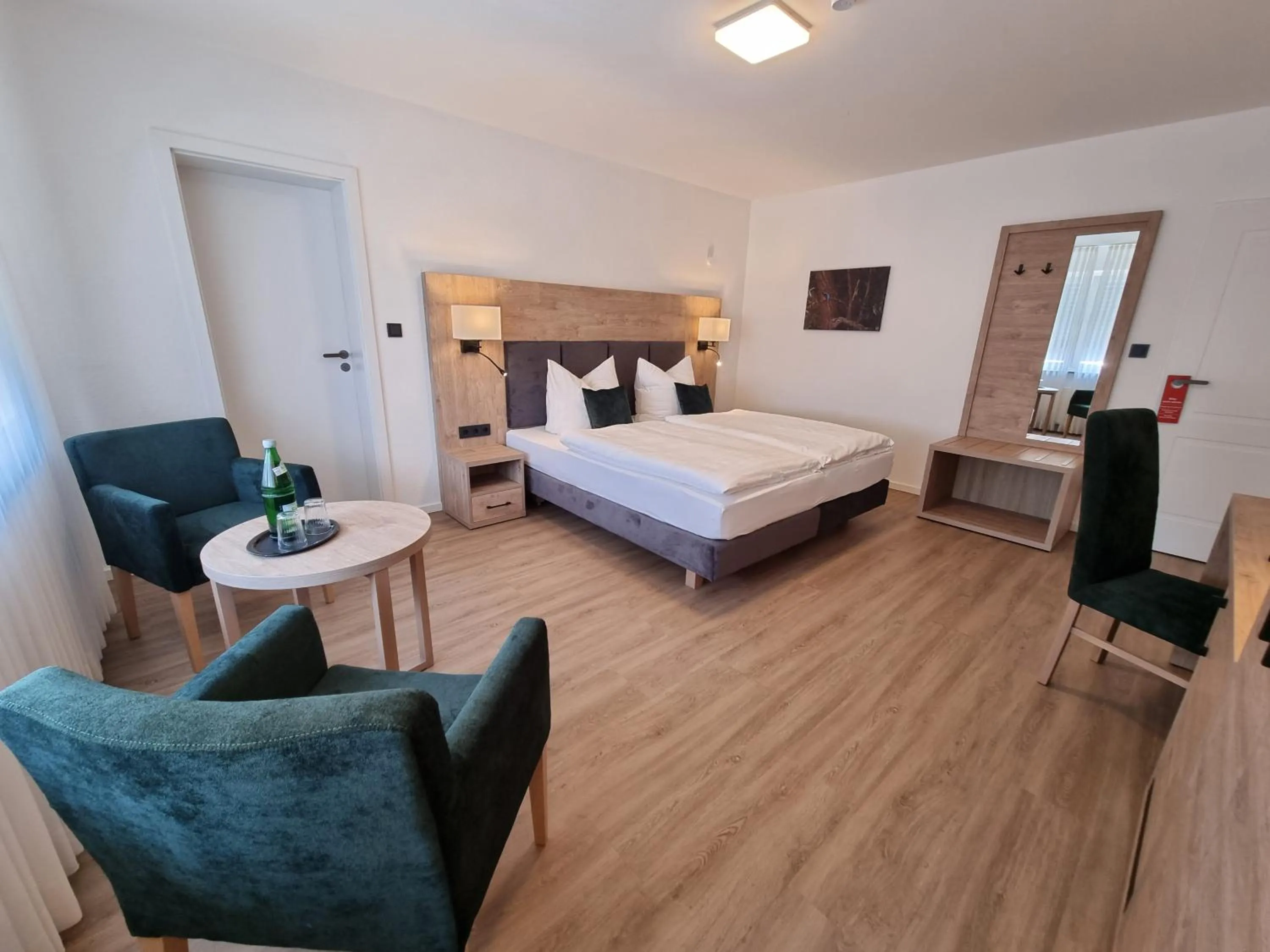 Photo of the whole room, Bed in Hotel Zum Jägerhaus