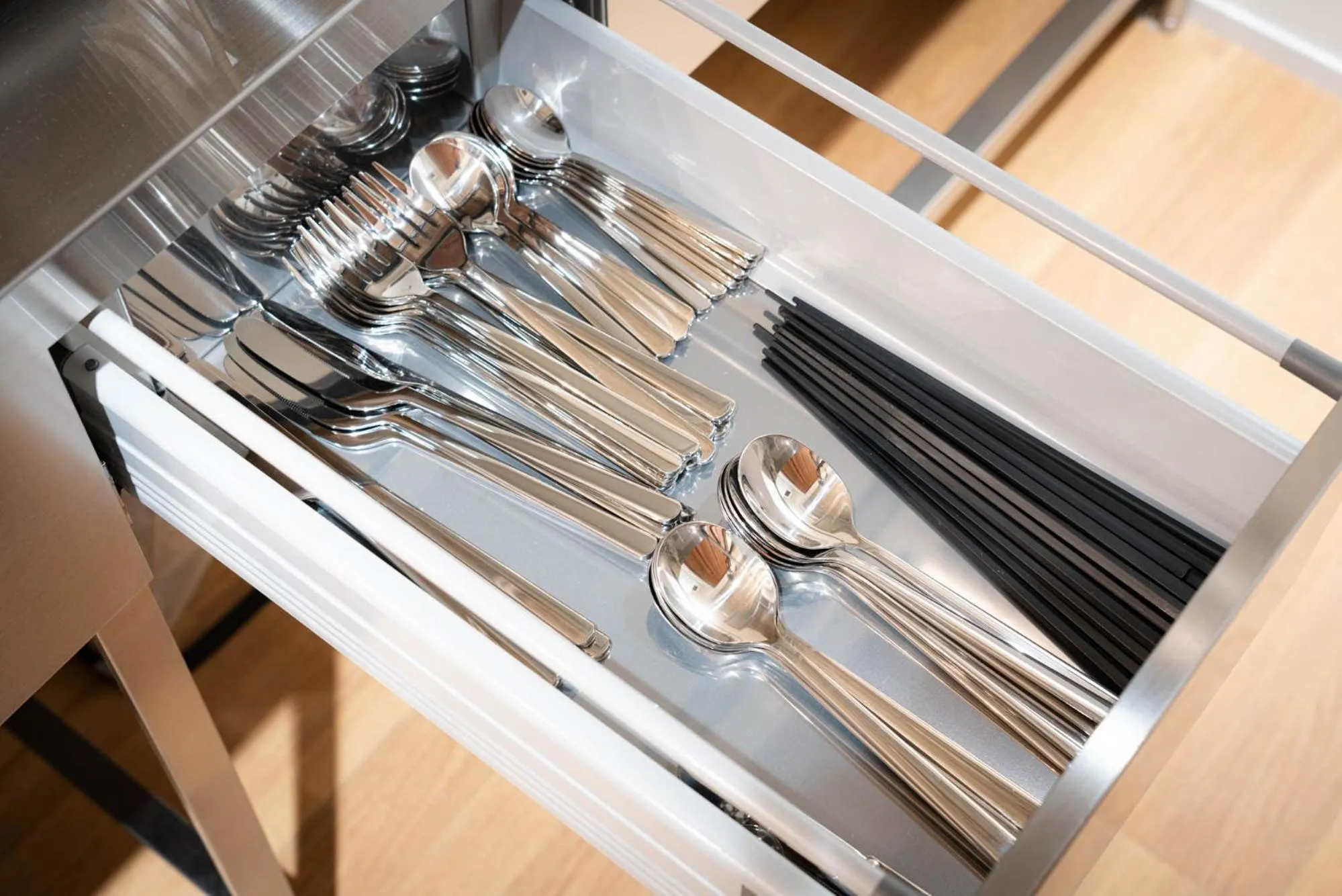 kitchen in MANGA ART HOTEL, BAKUROCHO