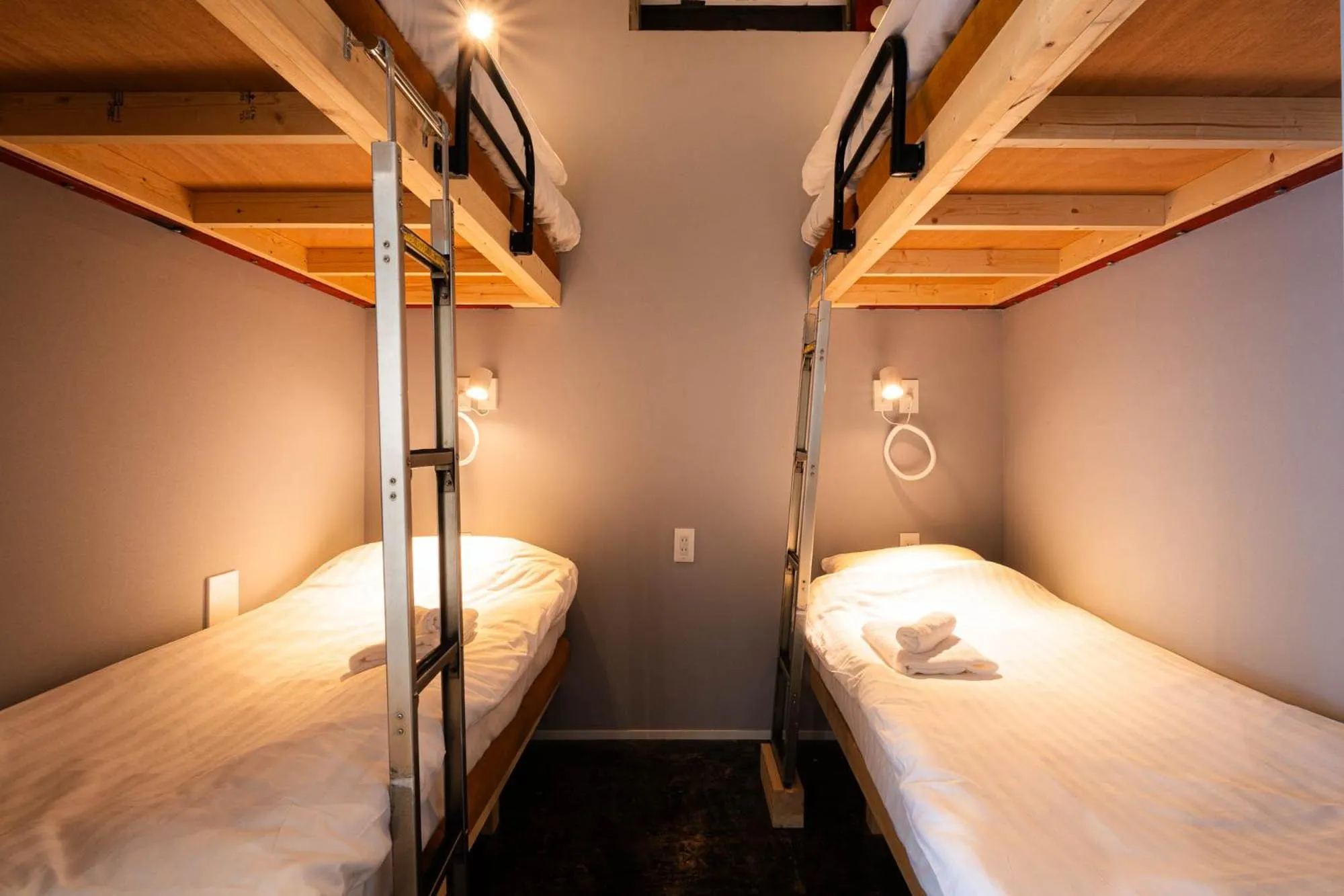 Bedroom, Bed in MANGA ART HOTEL, BAKUROCHO