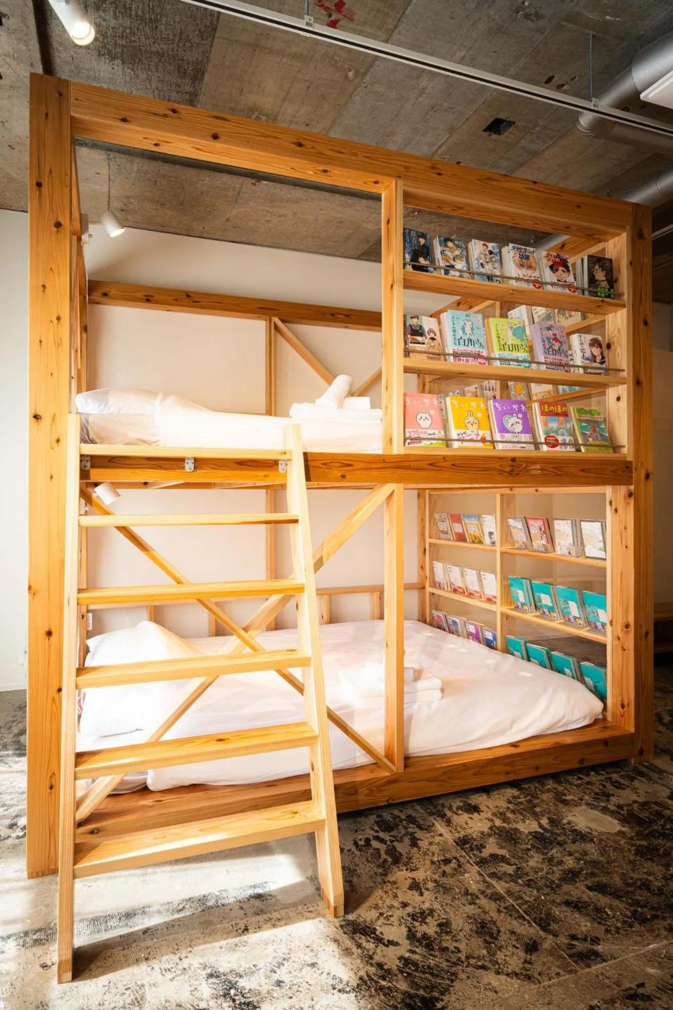 Bedroom, Bed in MANGA ART HOTEL, BAKUROCHO