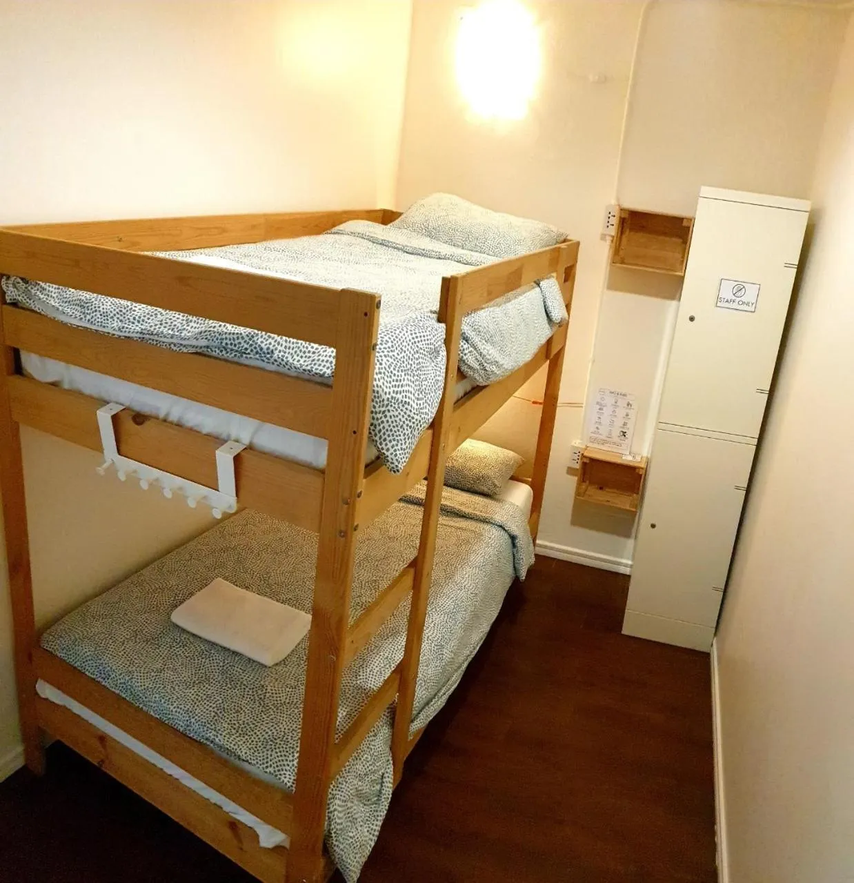 Bedroom, Bed in Cooper