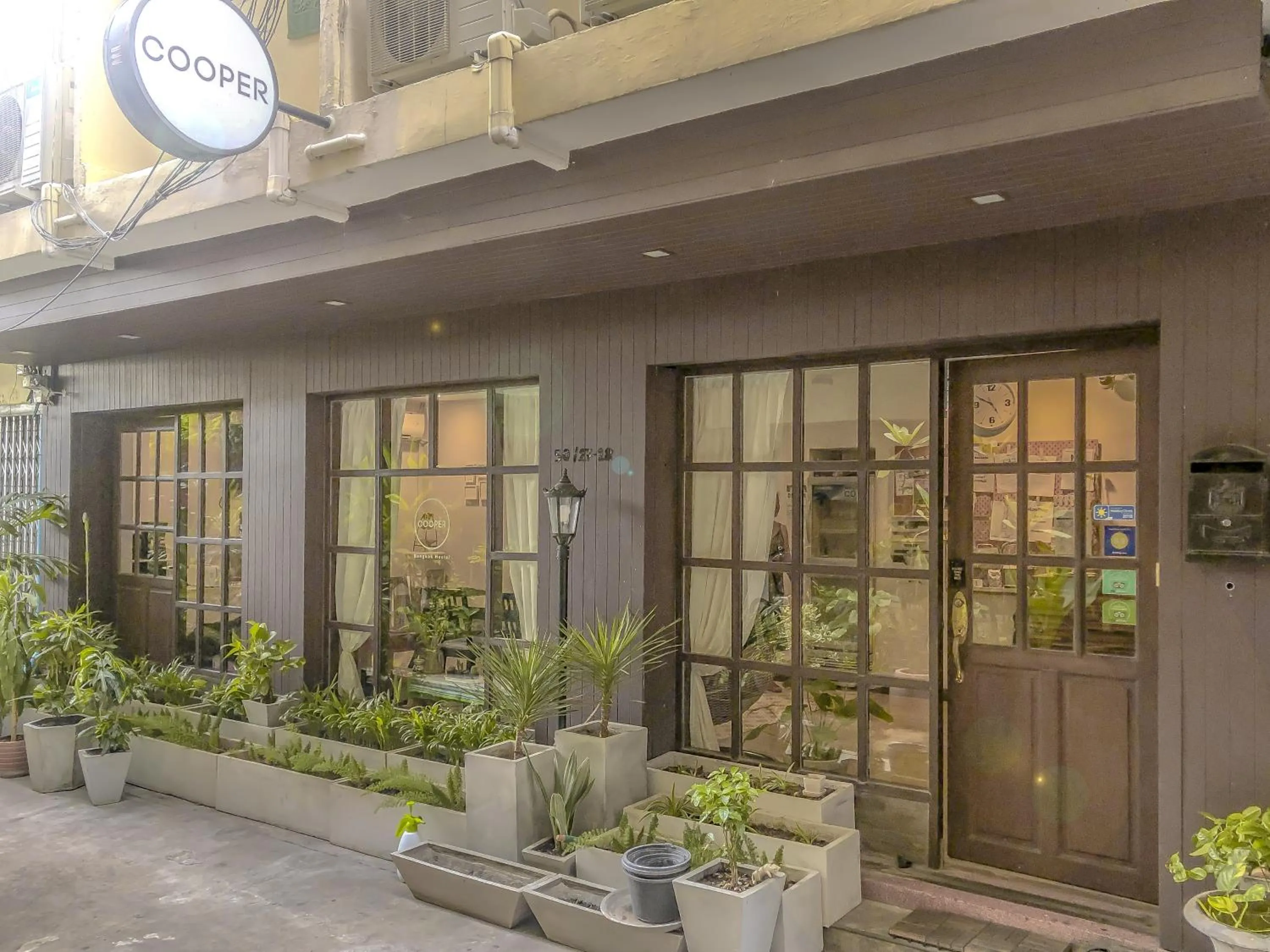 Facade/entrance in Cooper