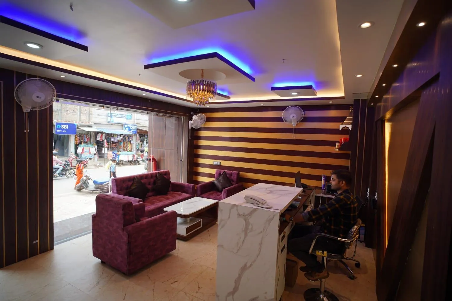 Lobby or reception in Hotel Asha Inn