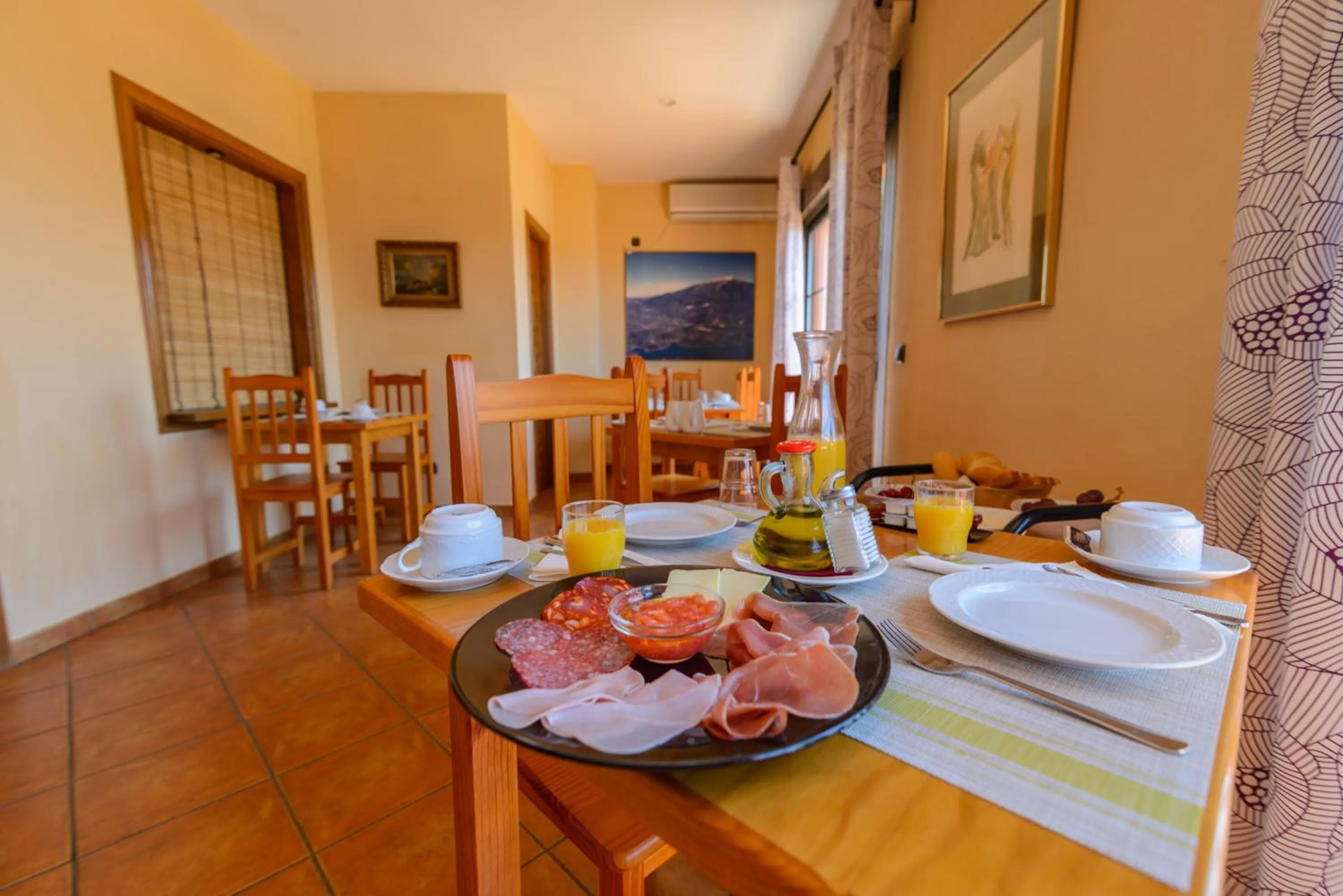 Continental breakfast in Hotel Rural Sierra Tejeda