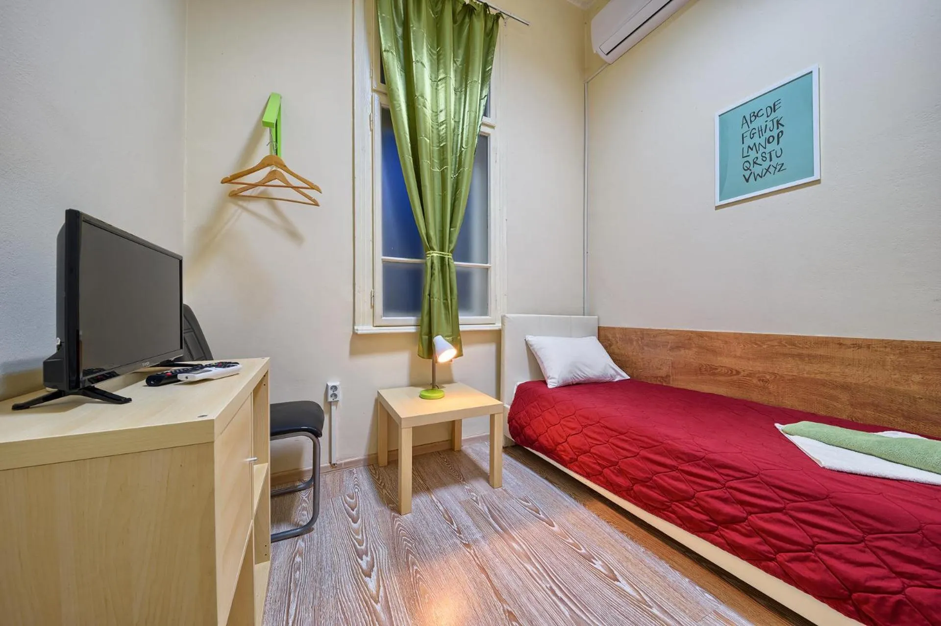 Photo of the whole room in Guesthouse32