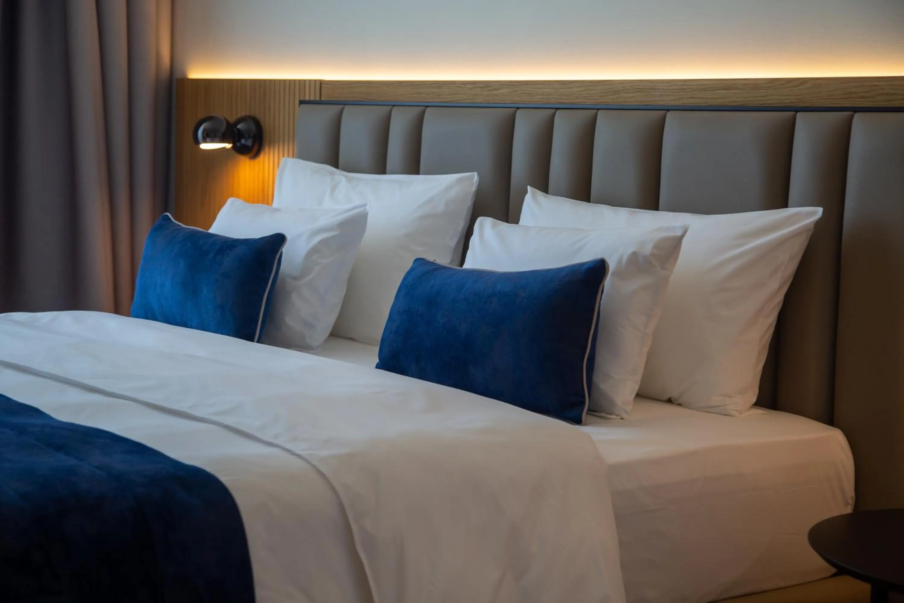 Bed in Abi's Hotel & SPA Vlore