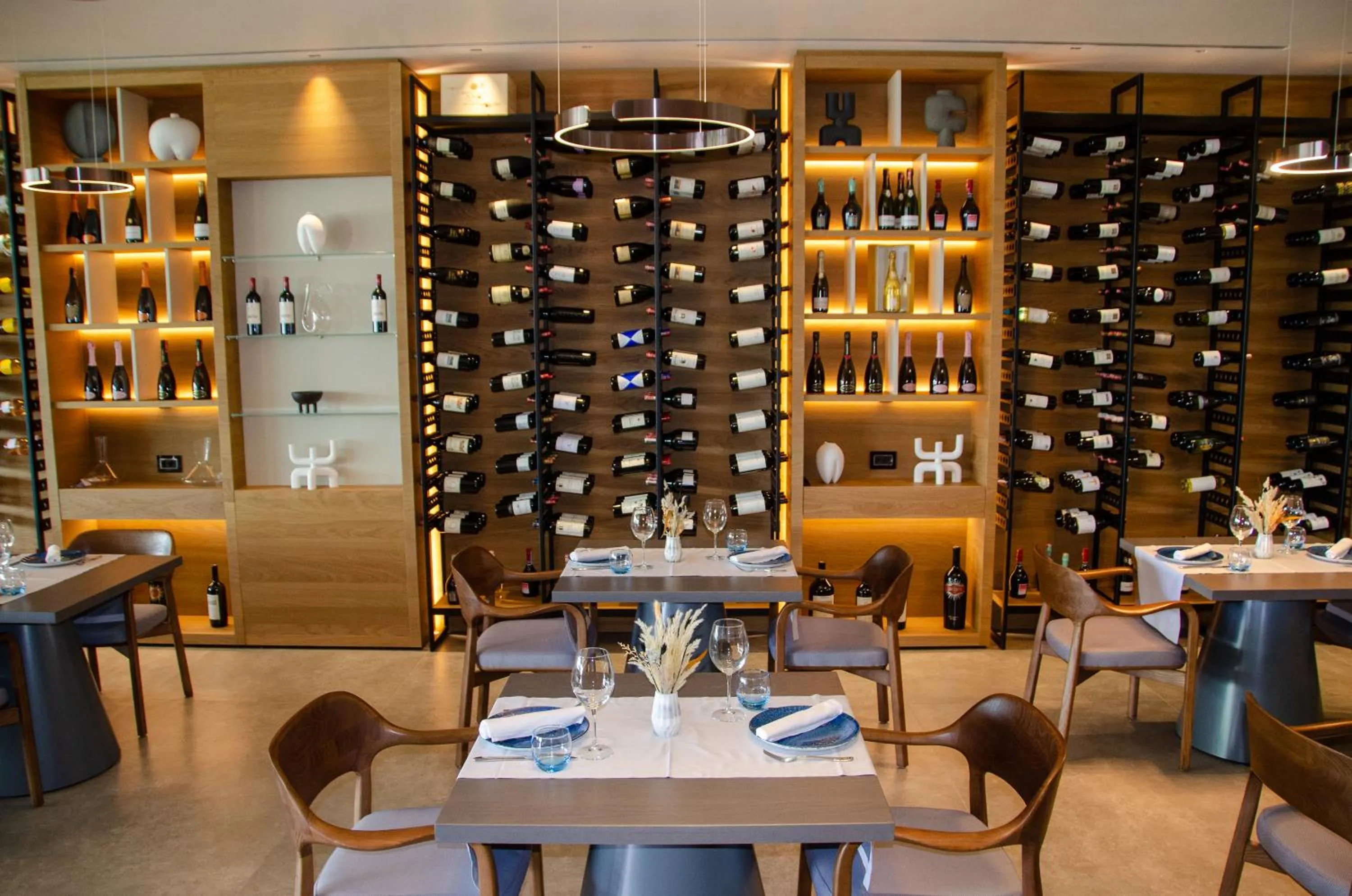 Restaurant/places to eat in Abi's Hotel & SPA Vlore