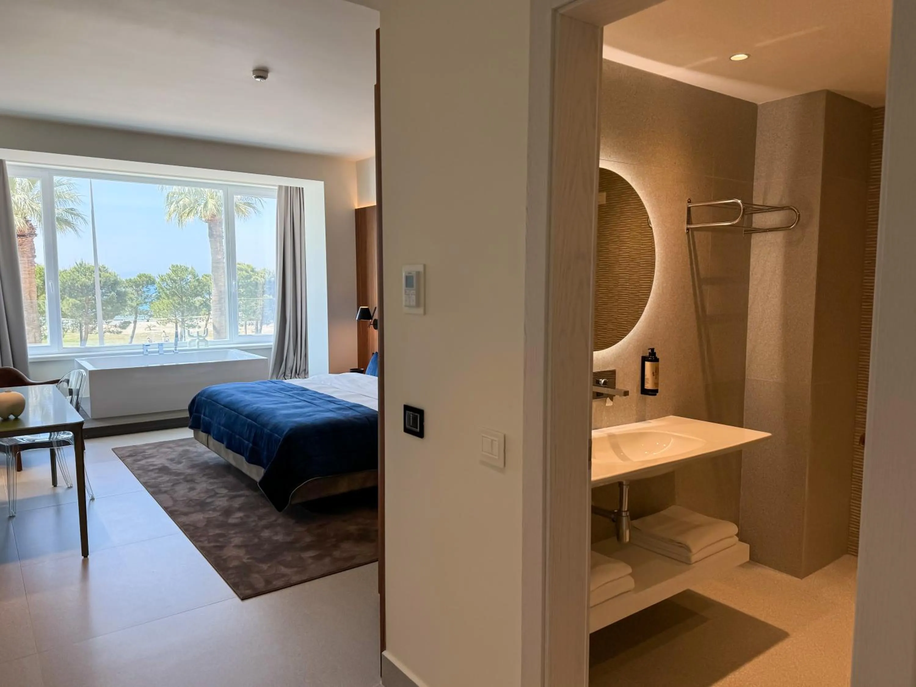 Bedroom, Bed in Abi's Hotel & SPA Vlore