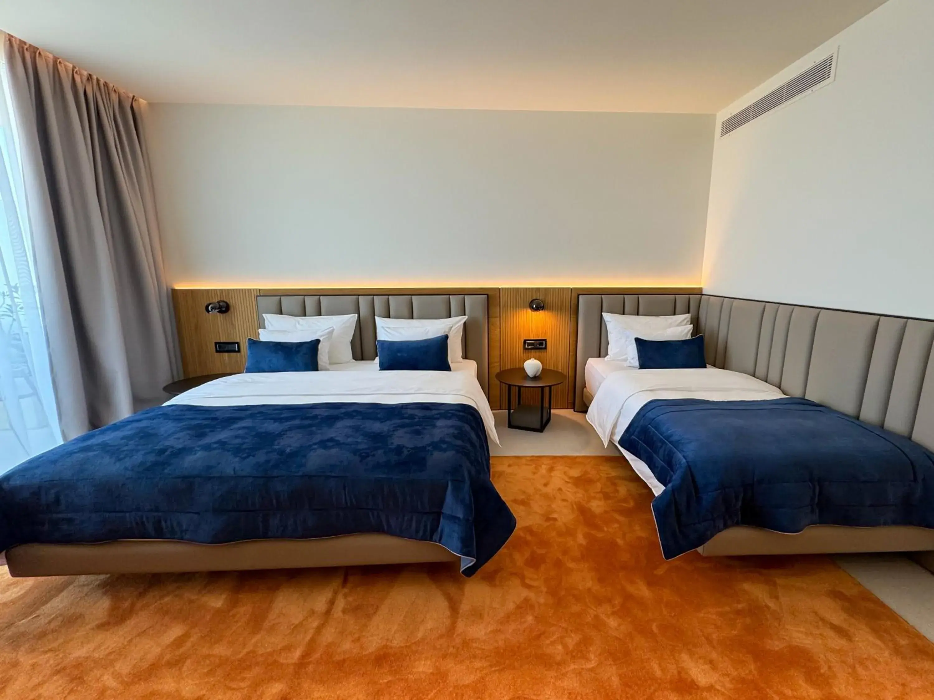 Deluxe Triple Room with Sea View in Abi's Hotel & SPA Vlore Deluxe Triple Room with Sea View in Abi's Hotel & SPA Vlore